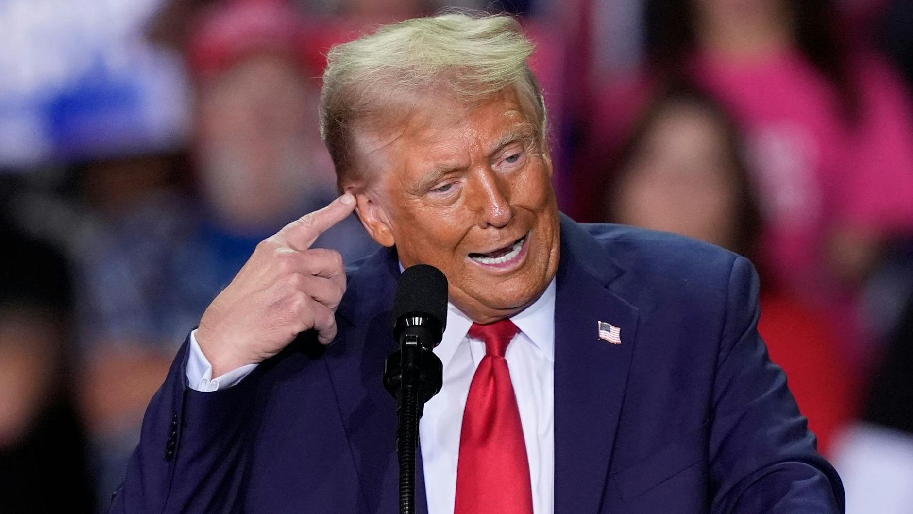 Donald Trump bei seiner letzten Wahlkampf-Rede in der Van Andel Arena in Grand Rapids, Michigan. 