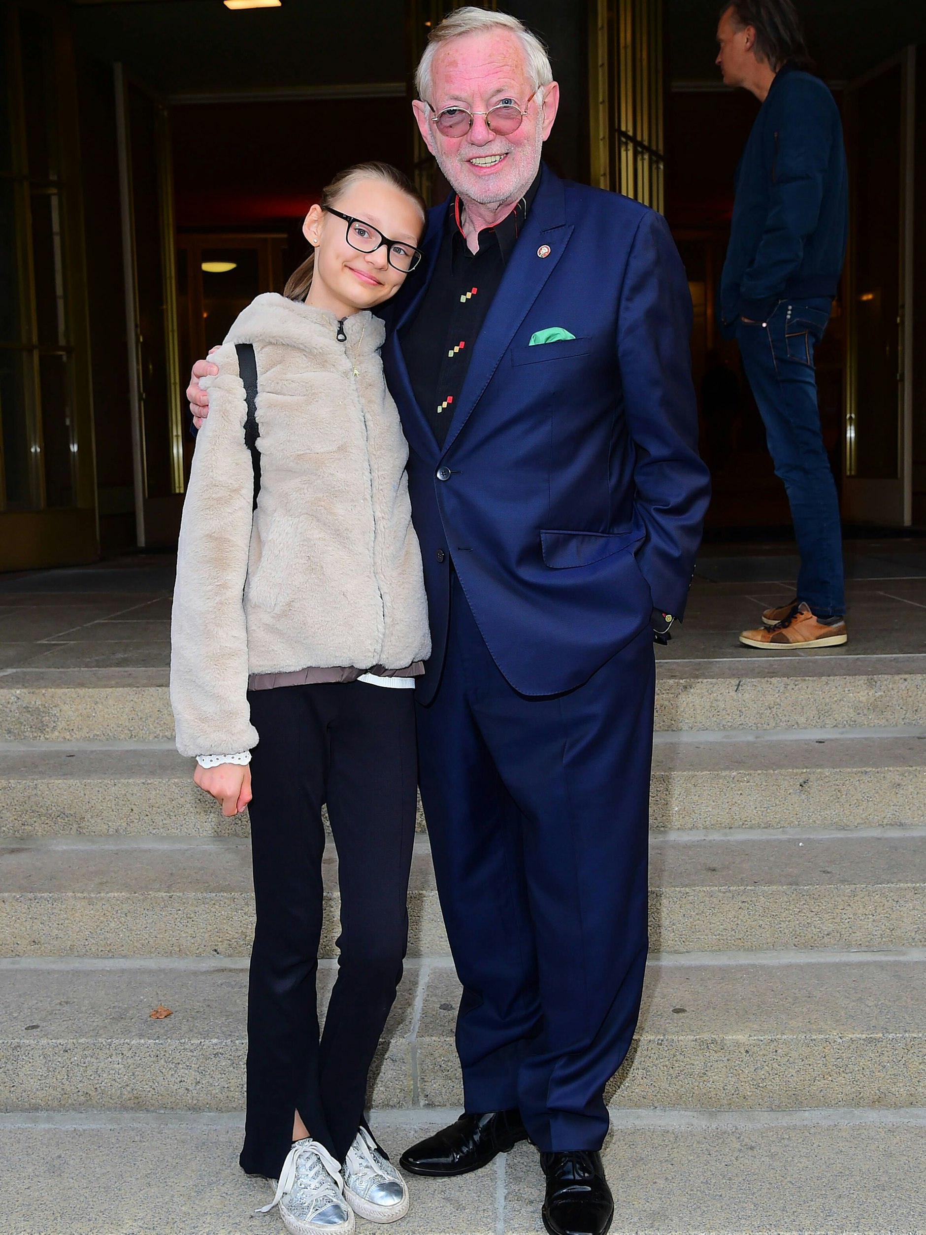 Stolzer Papa. Palazzo-Gastgeber Hans-Peter Wodarz mit seiner Tochter Sophia-Elisabeth (13). Sie kommt auch zur Premiere.