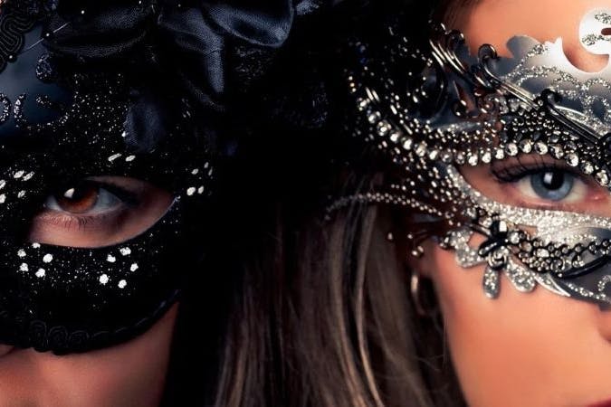 Glamour trifft auf Mystik – feiern Sie Silvester wie nie zuvor!