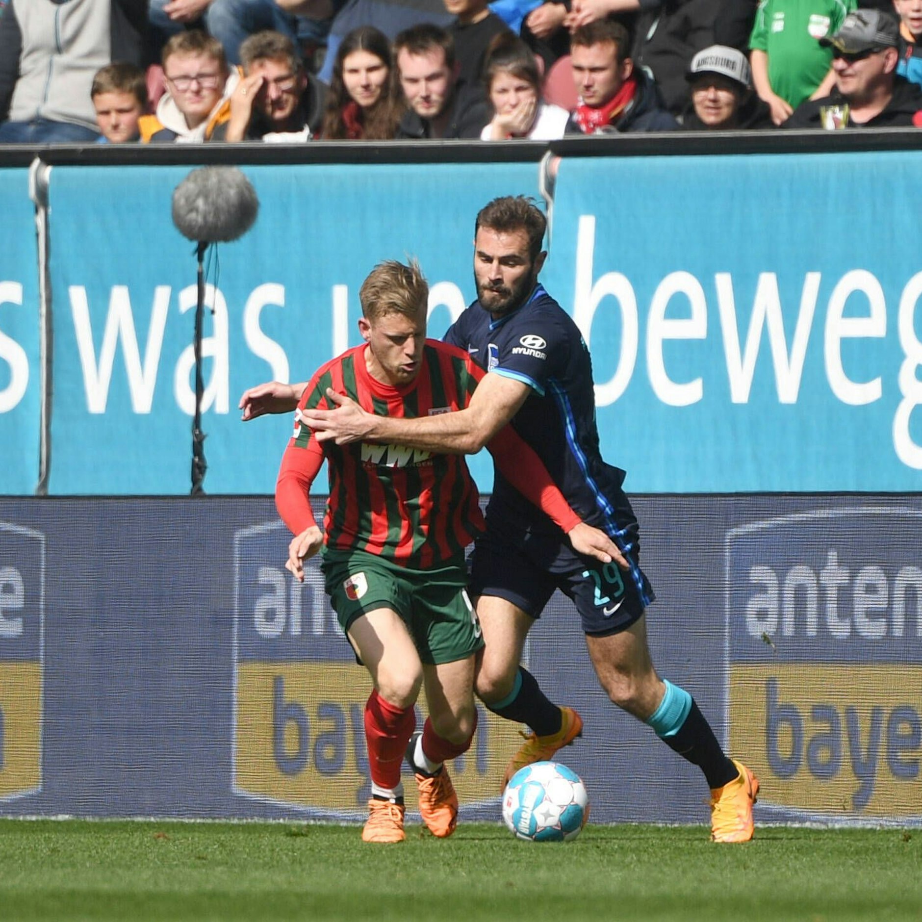 Hertha Eigengewächs Arne Maier ging zum FC Augsburg und duellierte sich in der Bundesliga mit Lucas Tousart, der nach dem Abstieg zu 1. FC Union ging.