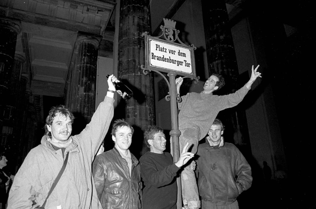 Warum so friedlich? Wie wendewillige SED-Genossen zur Revolution drängten