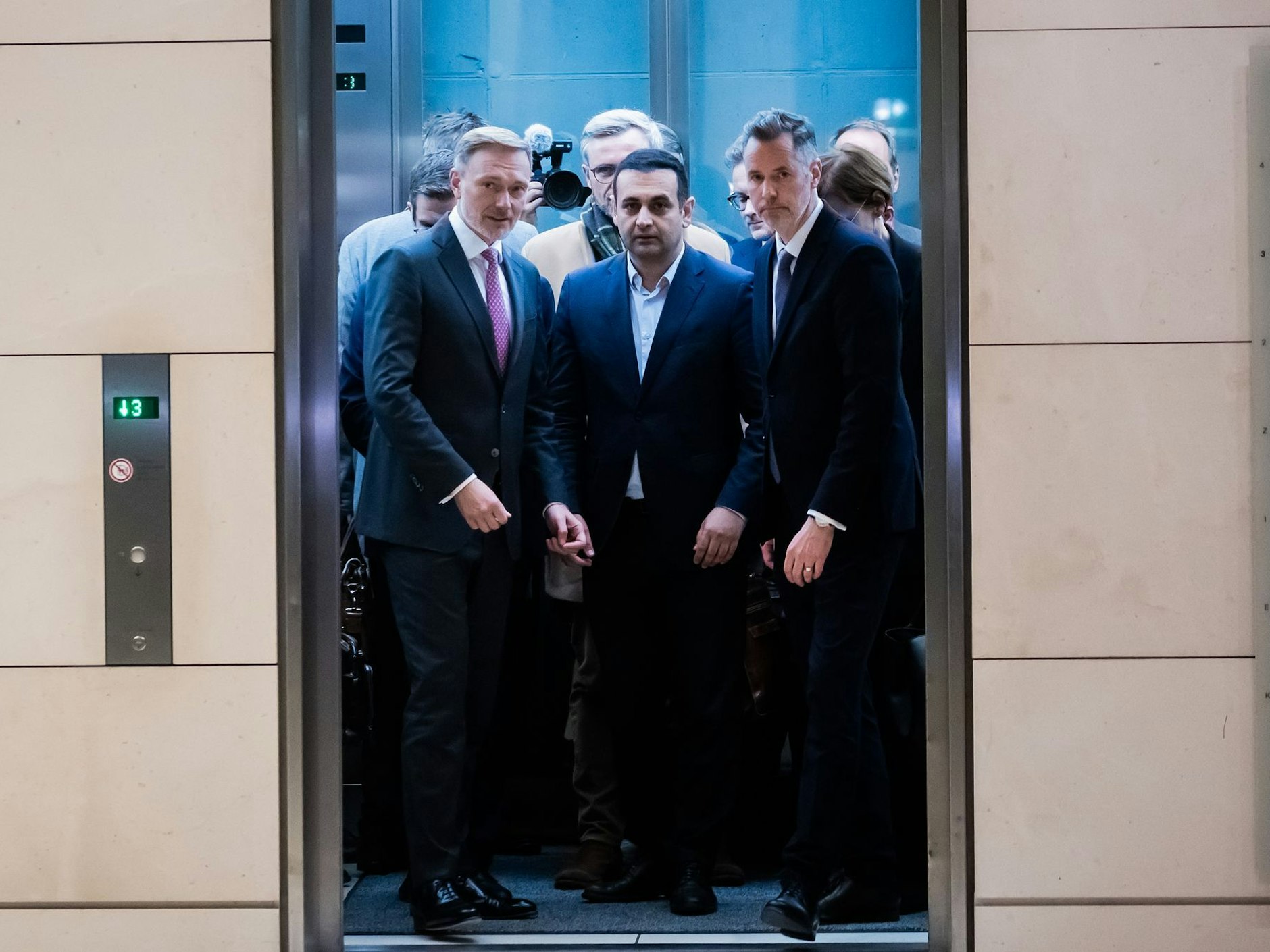 Abfahrt: Christian Lindner und Konsorten lassen die Koalition hinter sich.