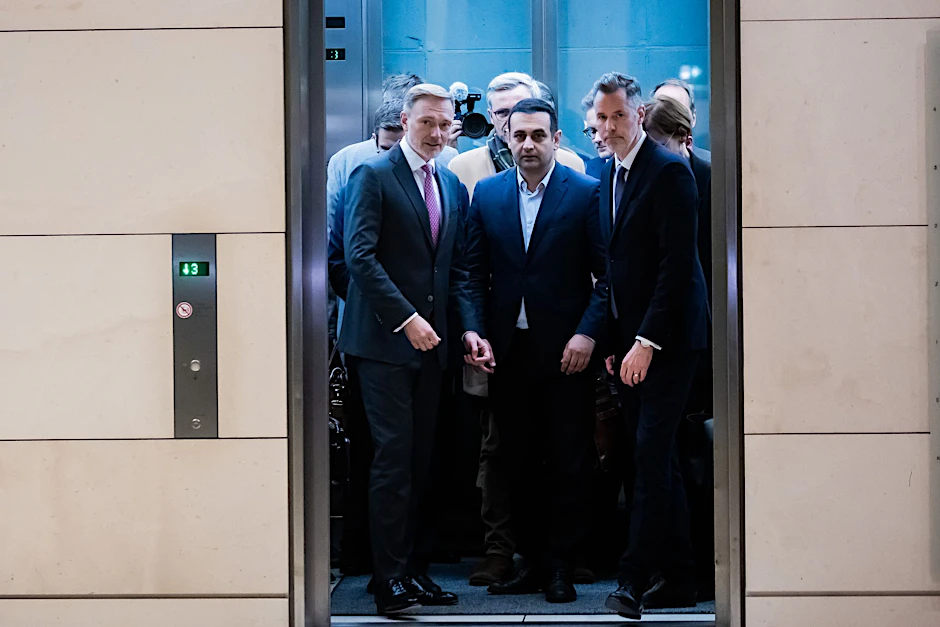 Abfahrt: Christian Lindner und Konsorten lassen die Koalition hinter sich.