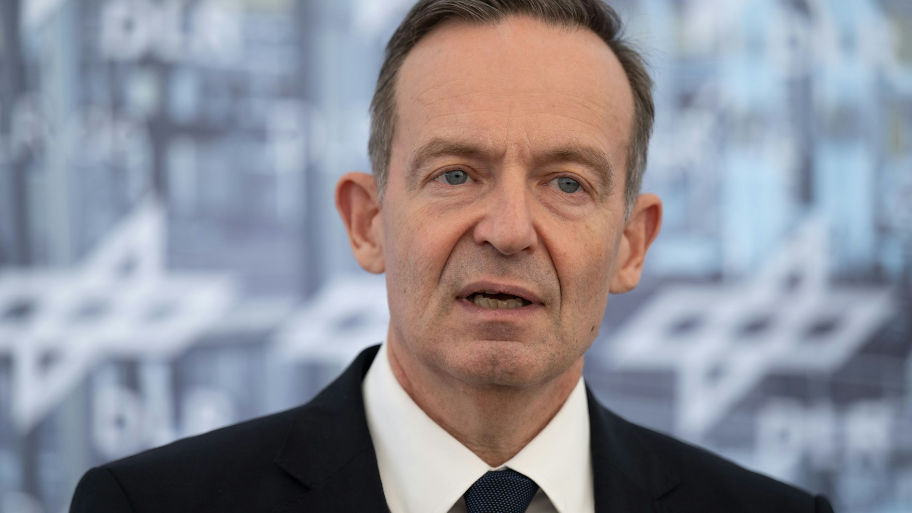 Verkehrsminister Volker Wissing tritt aus der FDP aus und bleibt in der Regierung.