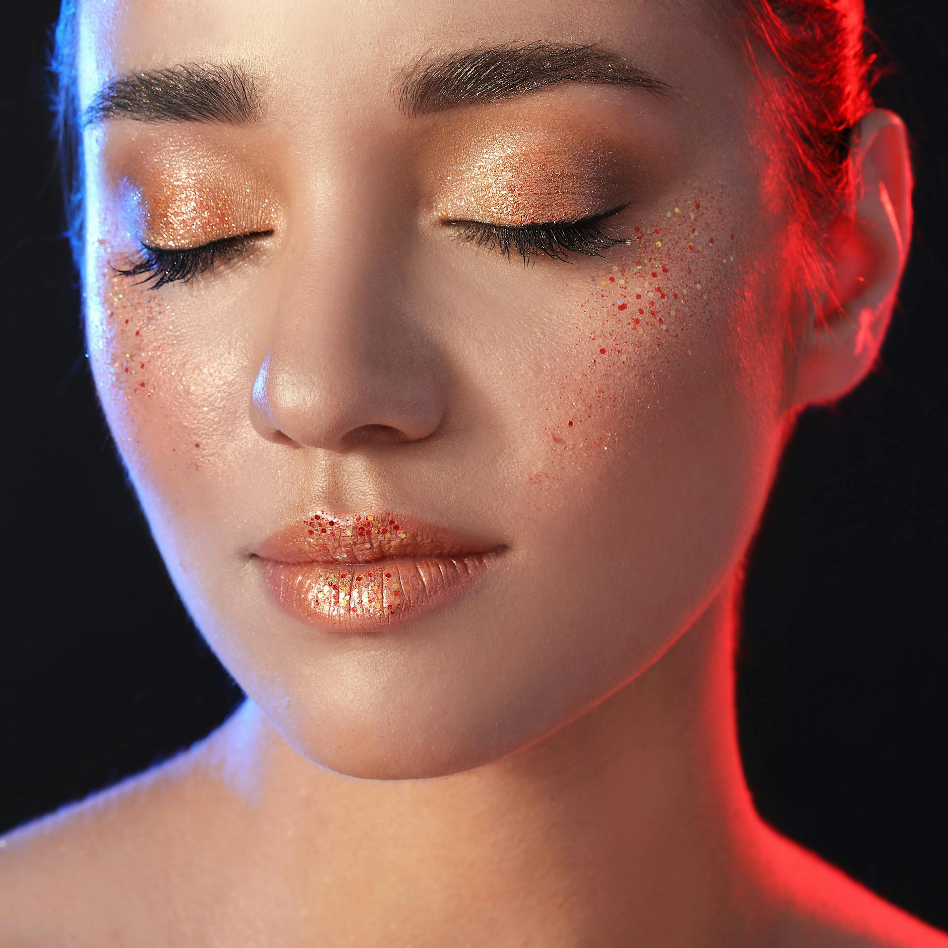 Warum ist Glitzer verboten? Ist Bio-Glitzer wirklich besser?