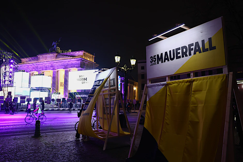 Für die Feier zum Mauerfall-Jahrestag werden zahlreiche Straßen in der Berliner Innenstadt gesperrt.