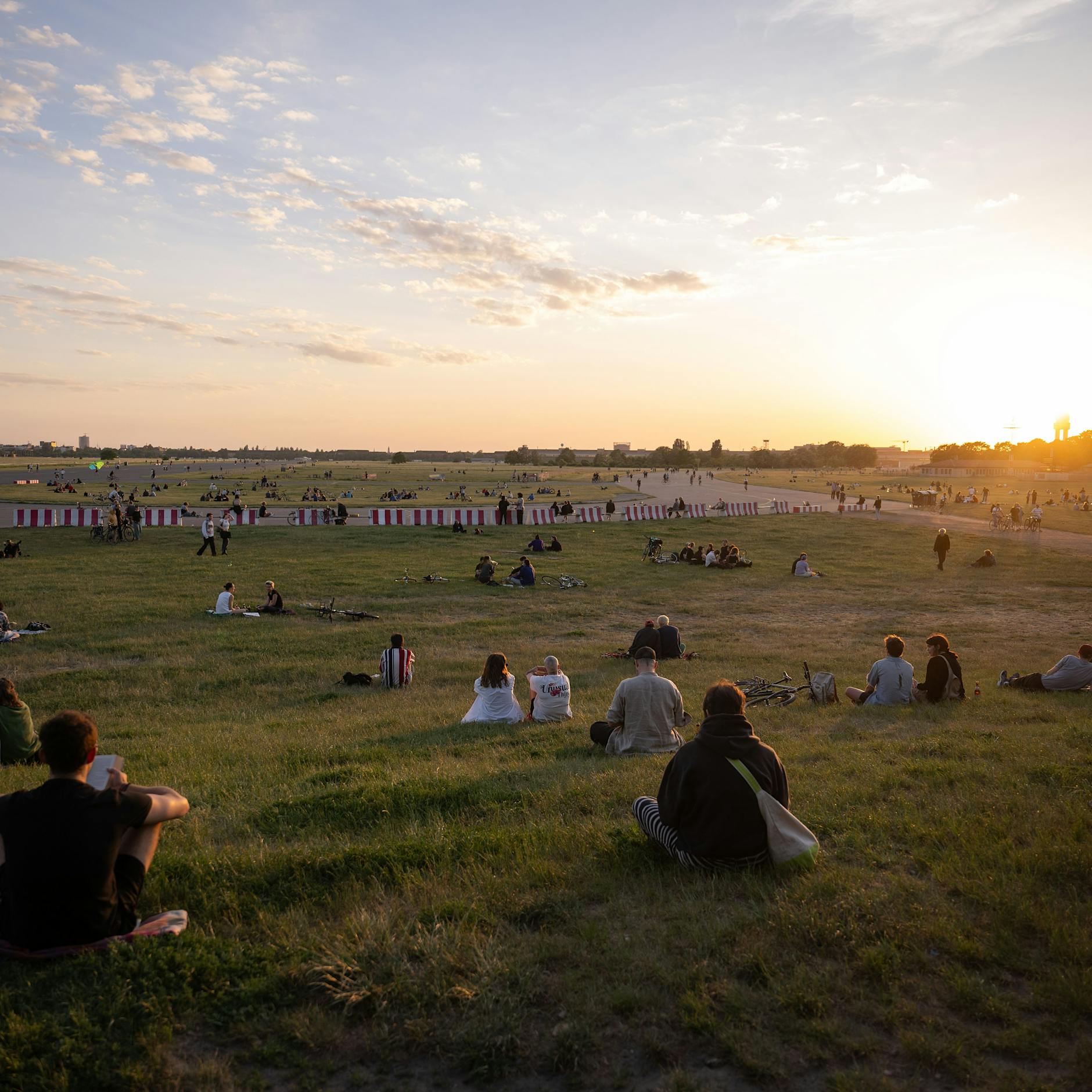 Kann das Tempelhofer Feld teilweise bebaut werden oder nicht?