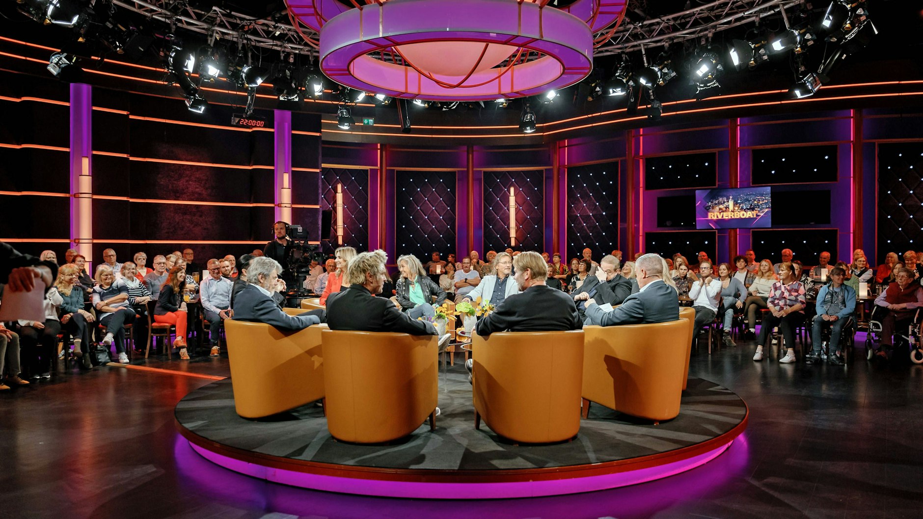 Katarina Witt gehörte am Freitag zu den Gästen auf dem MDR-Riverboat.