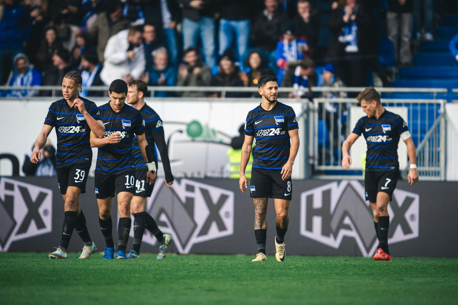 Der Frust sitzt tief! Hertha BSC verliert das erste Auswärtsspiel der Saison - 1:3 in Darmstadt.