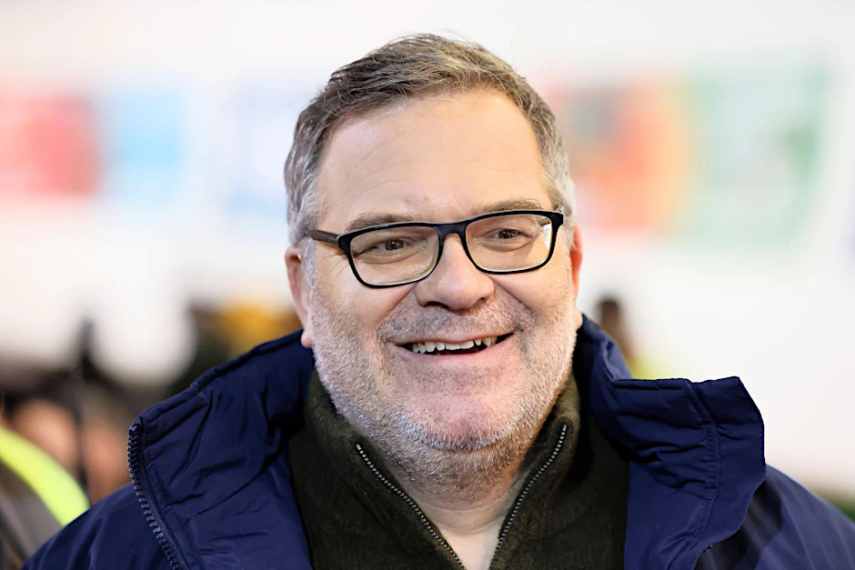 Elton heißt mit bürgerlichen Namen Alexander Duszat.