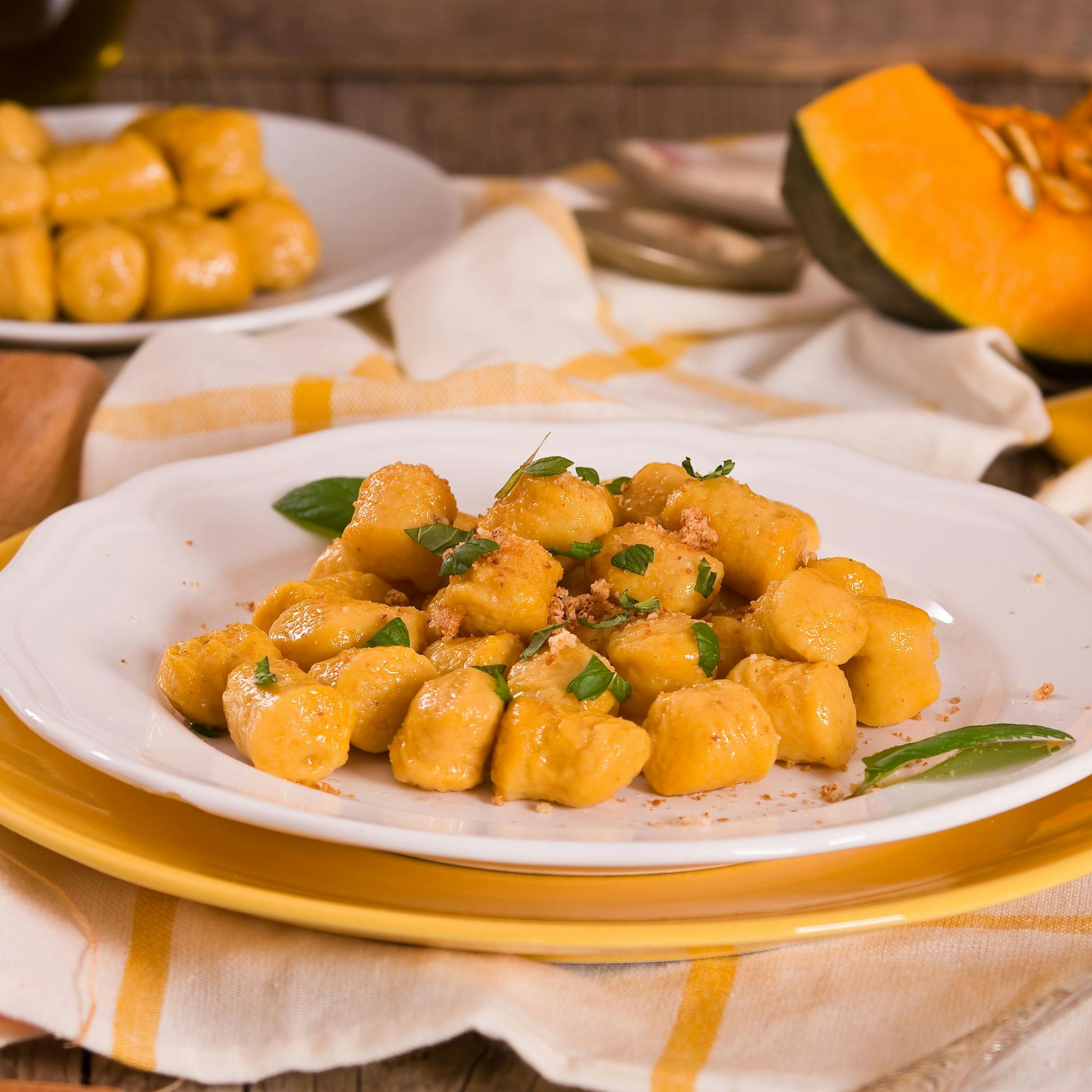 DAS Herbst-Rezept: Cremiger Auflauf mit Gnocchi, Kürbis und Hackfleisch