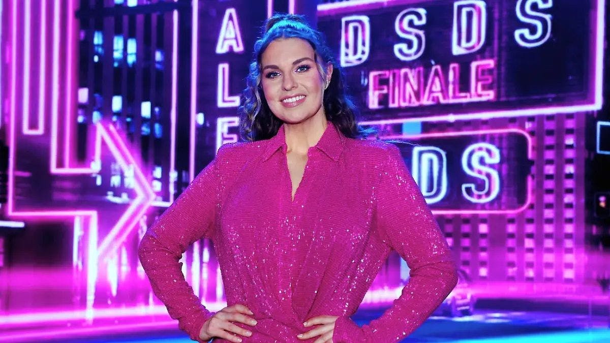 Am Sonnabend moderiert Laura Wontorra das Finale von Deutschland sucht den Superstar - nur eine der Shows, für die sie vor der Kamera steht.