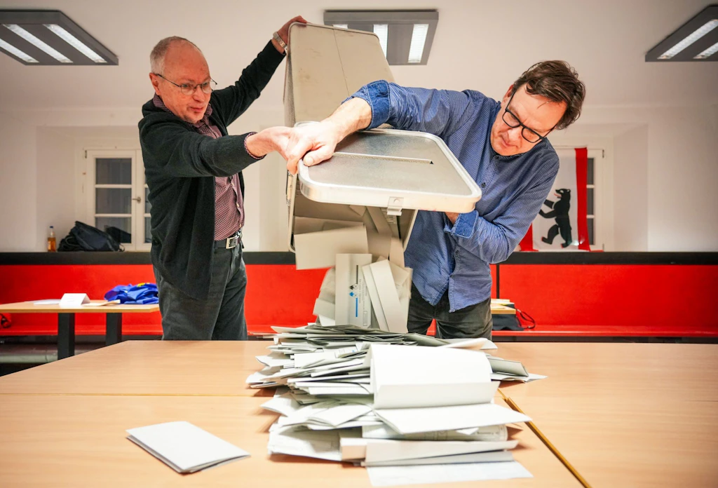 Irre: Neuwahlen unmöglich – weil das Papier für Wahlzettel fehlt!