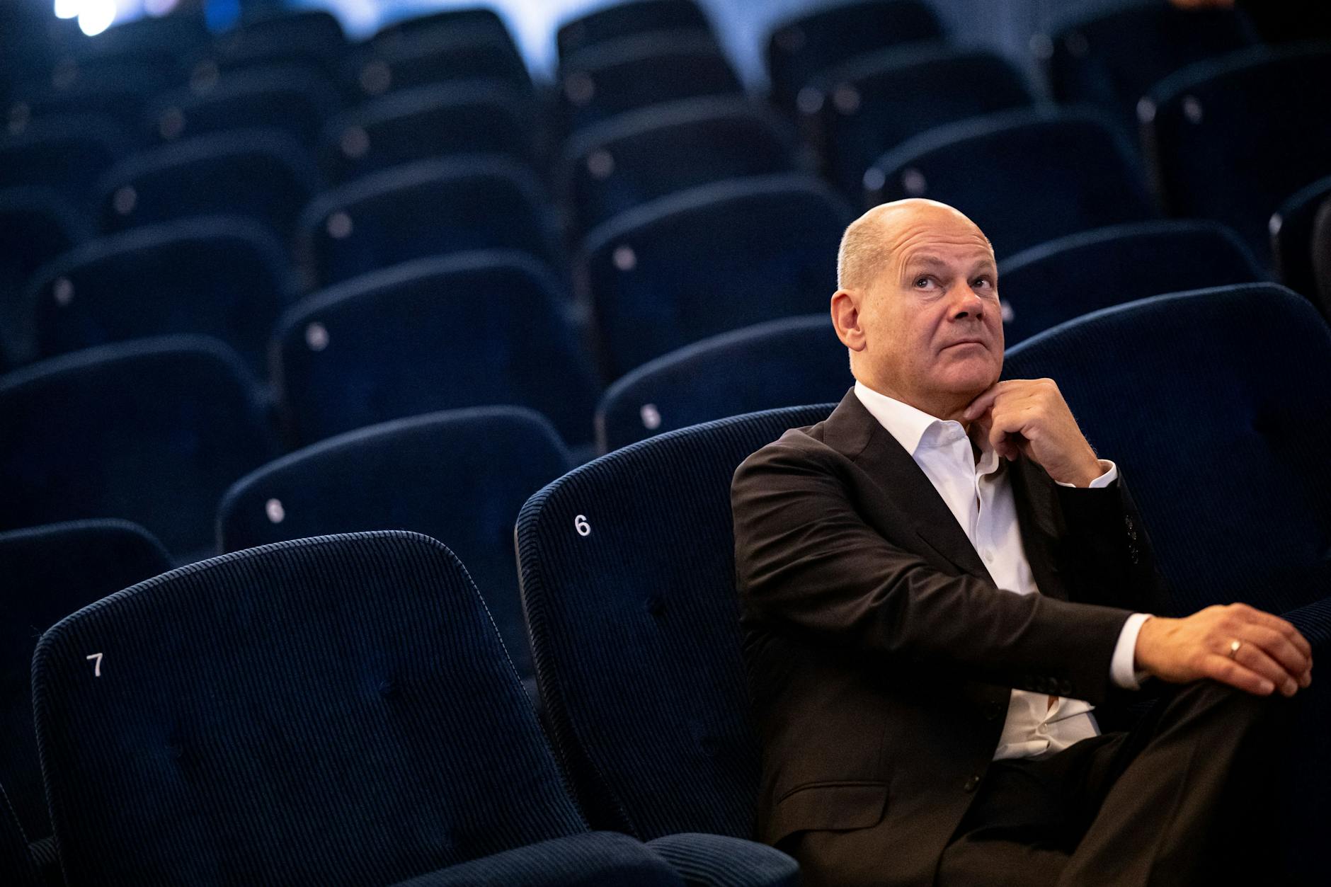 Nach dem Wahlsieg von Donald Trump in den USA und dem Ampel-Chaos rund um Bundeskanzler Olaf Scholz bleiben die Aussichten für die deutsche Wirtschaft düster.