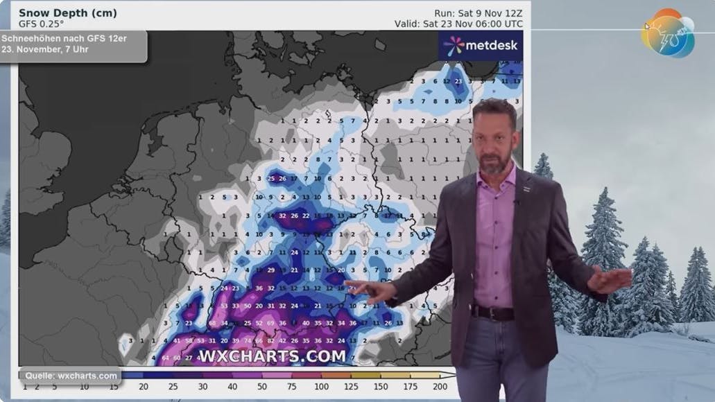 Meteorologe Kai Zorn zeigt, wo es in Deutschland schneien soll.