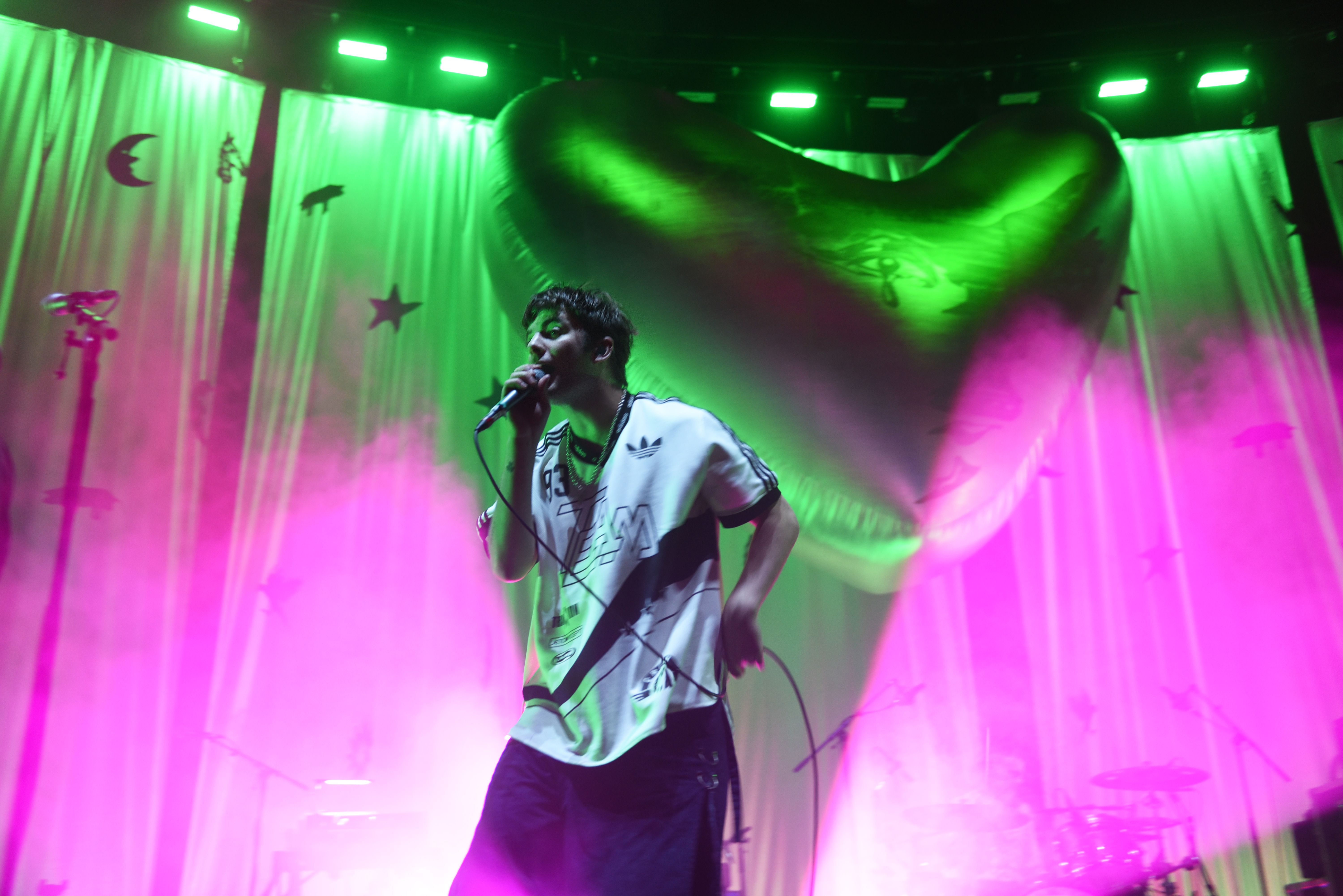 Fontaines D.C. in der Berliner Uber Eats Music Hall: Romantik und Panikattacken im Irish Pub