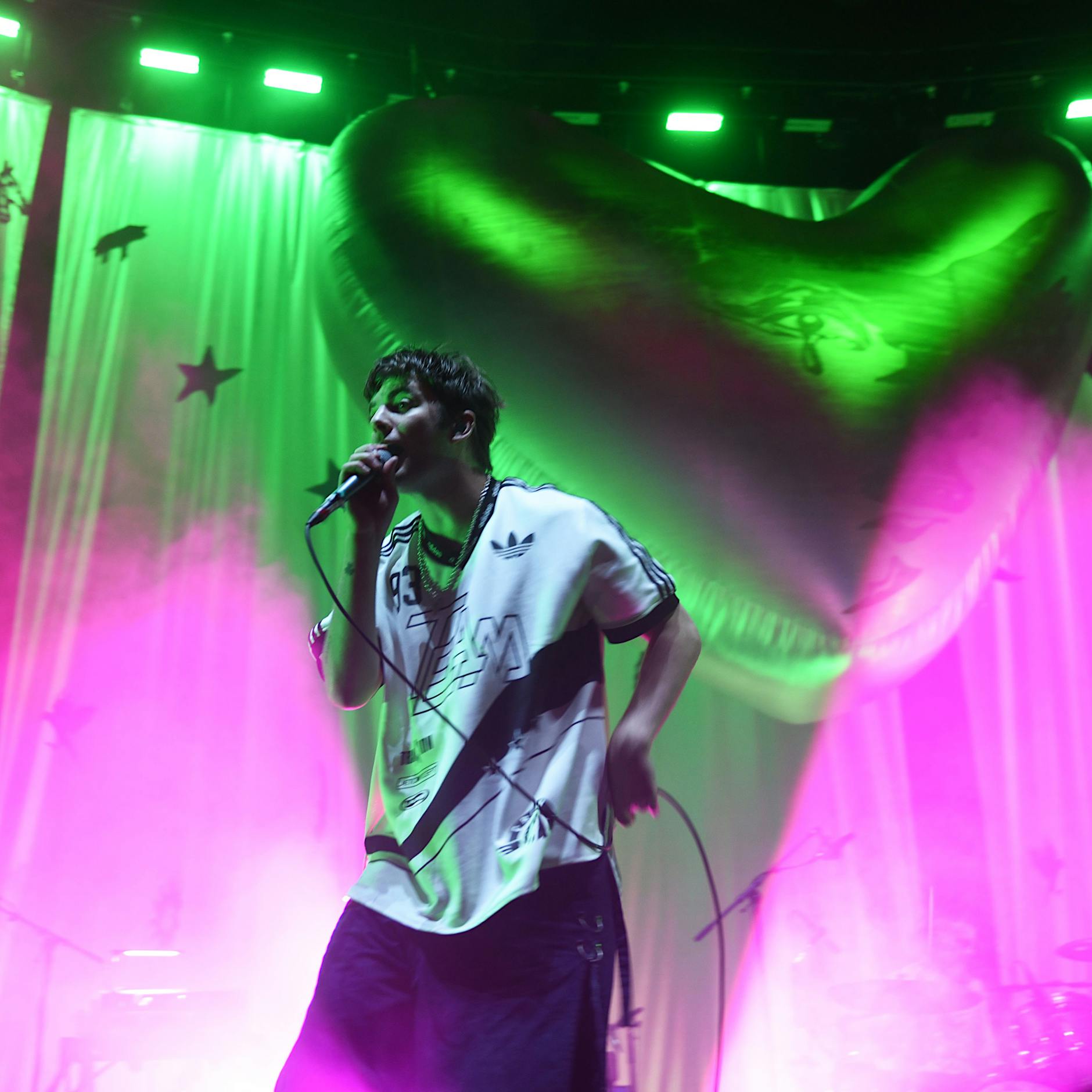 Fontaines D.C. in der Berliner Uber Eats Music Hall: Romantik und Panikattacken im Irish Pub