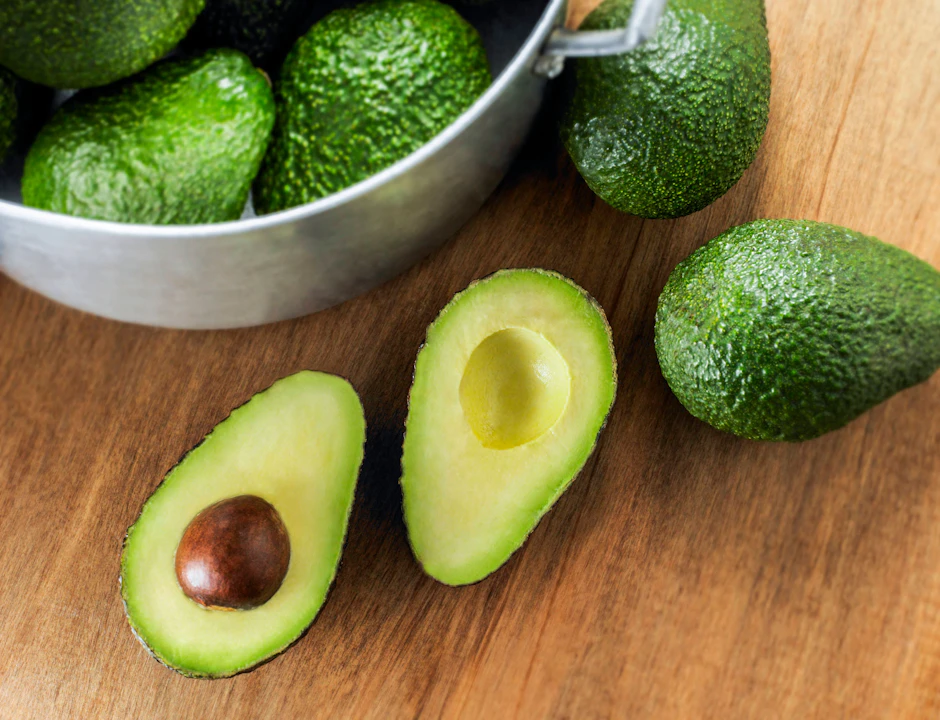 Woher Weiß Man Ob Eine Avocado Reif Ist Avocado zu hart? Mit diesen Tricks wird sie schnell reif und weich