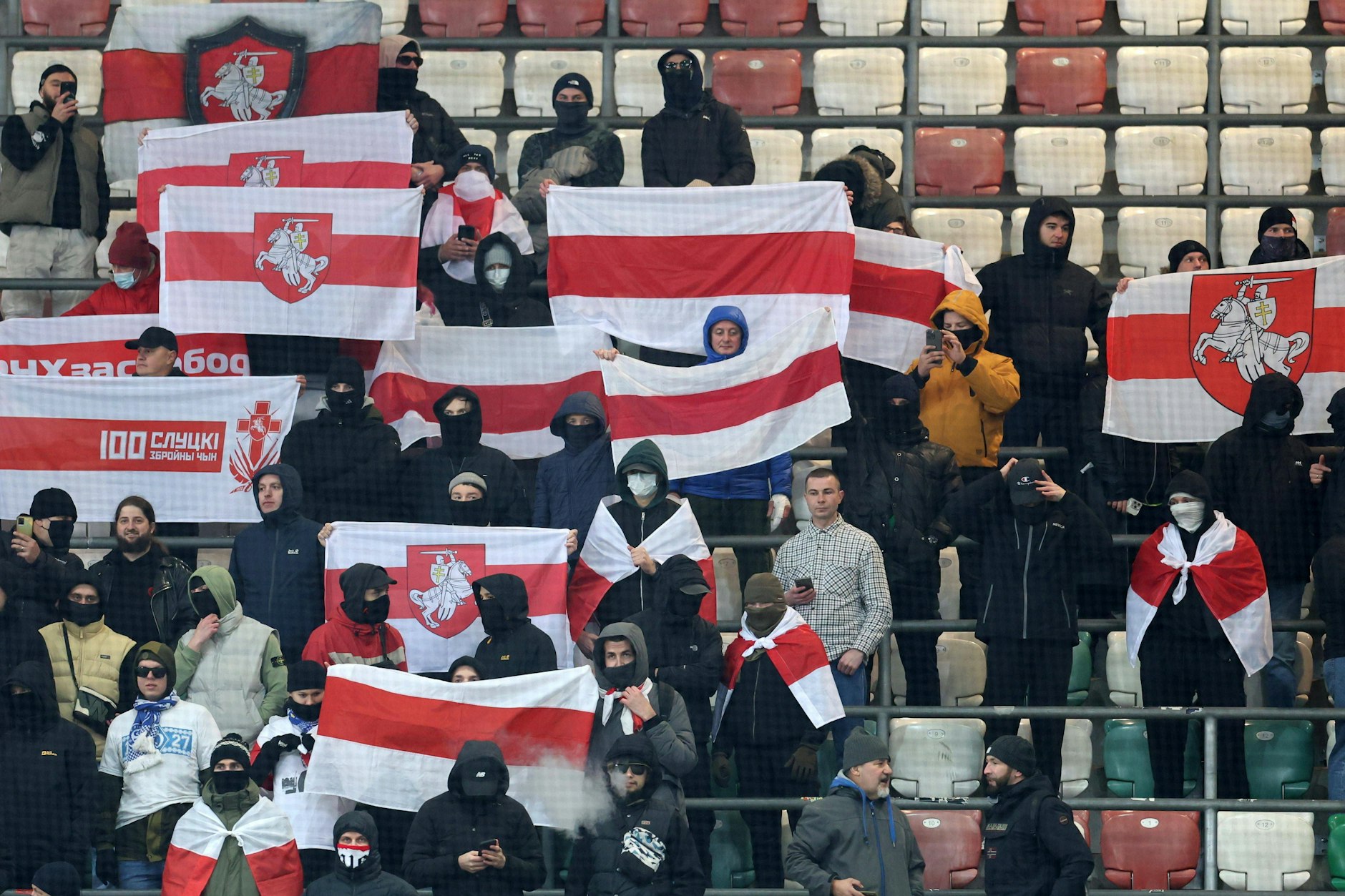 Anhänger aus Belarus beim Europapokal-Auswärtsspiel von Dinamo Minsk bei Legia Warschau