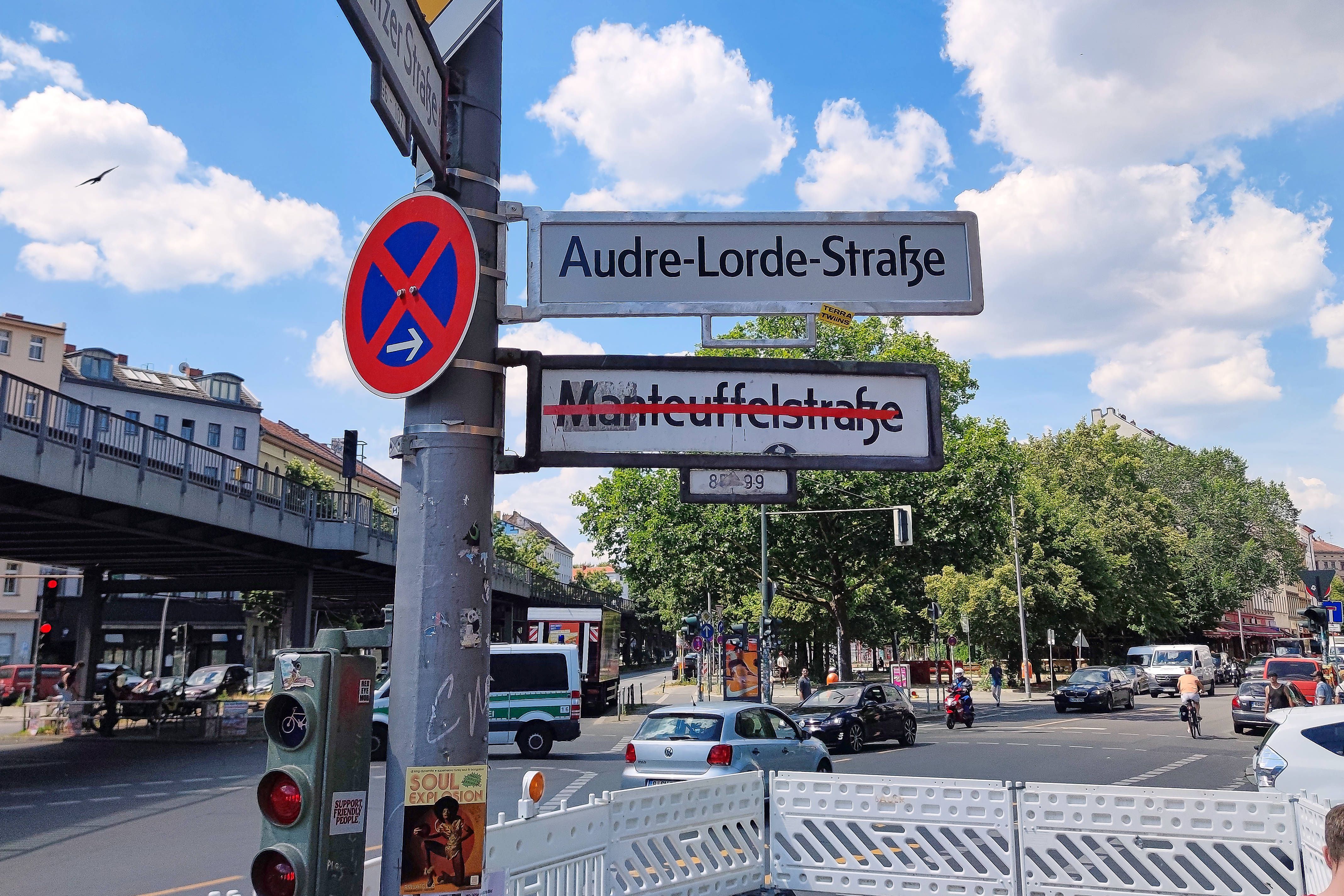 Post-Chaos wegen Straßenumbenennung – Anwohner stinksauer!