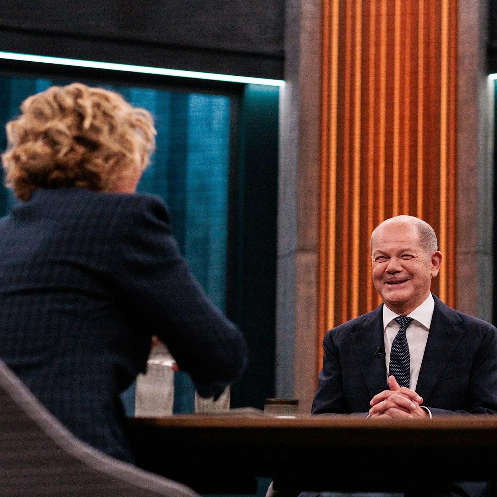 Scholz offen für Vertrauensfrage vor Weihnachten: „Ich klebe nicht an meinem Amt“