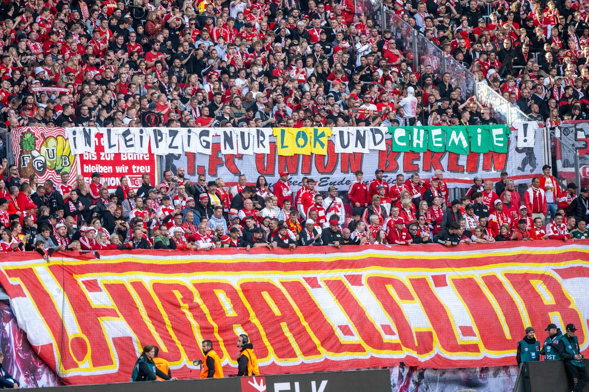 Die Fans des 1. FC Union machen bei Spielen bei RB Leipzig immer deutlich, mit wem sie in Sachsen sympathisieren.