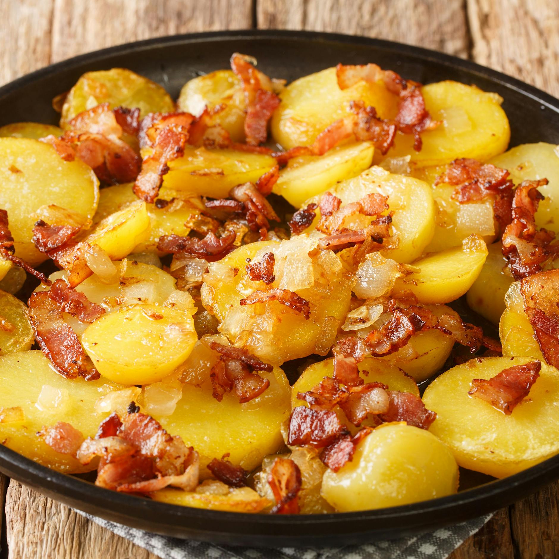Rezept für knusprige Bratkartoffeln aus der Heißluftfritteuse