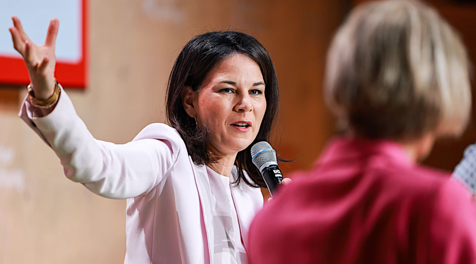 Bundesaußenministerin Annalena Baerbock spricht auf dem Forum Außenpolitik in Berlin.