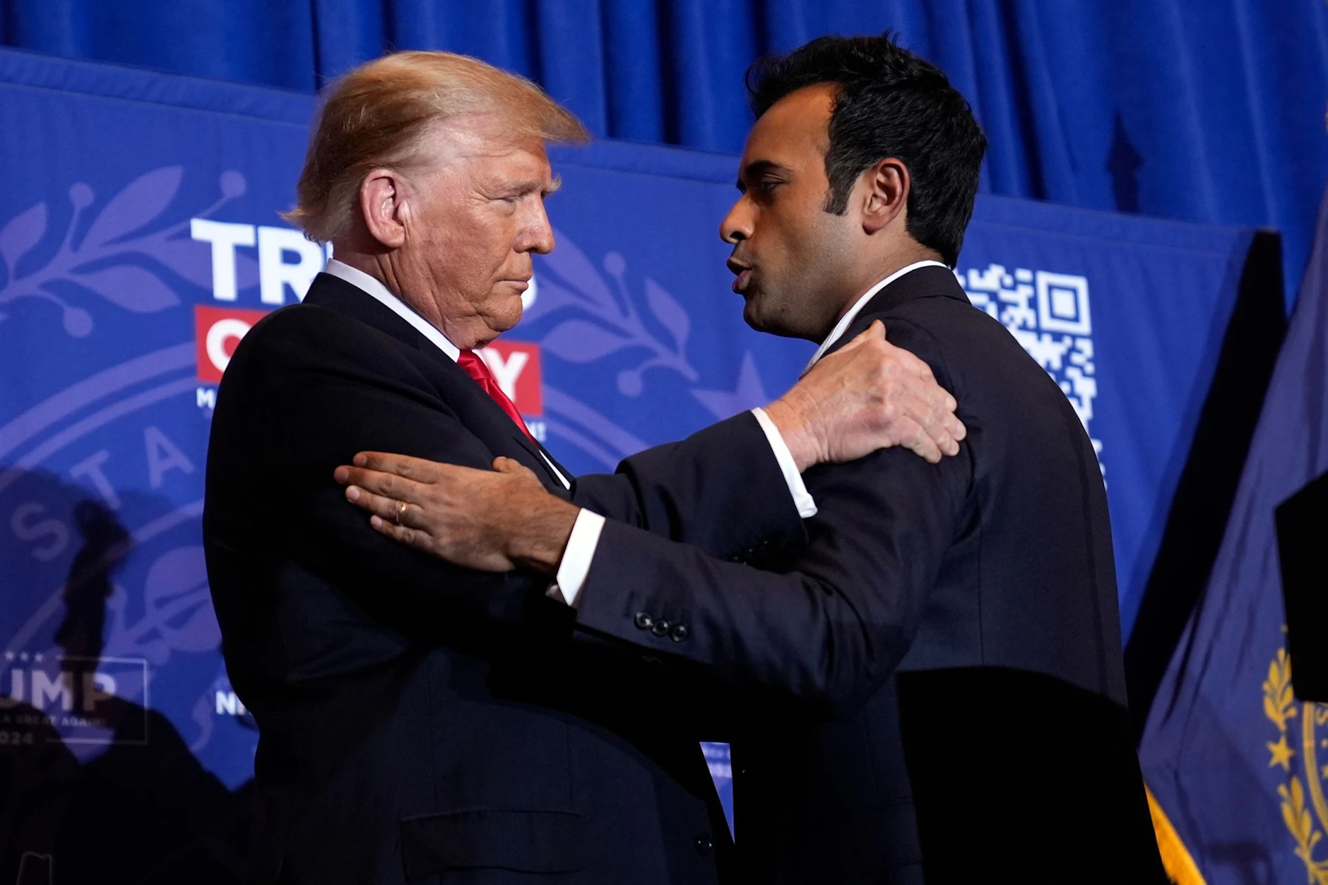 Donald Trump (l.) mit dem neuen Spar-Kommissar Vivek Ramaswamy