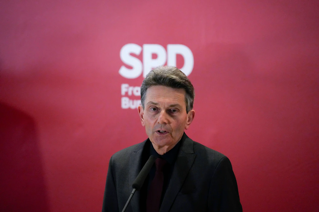 Mützenich bestätigt „Grummeln“ in SPD wegen K-Frage