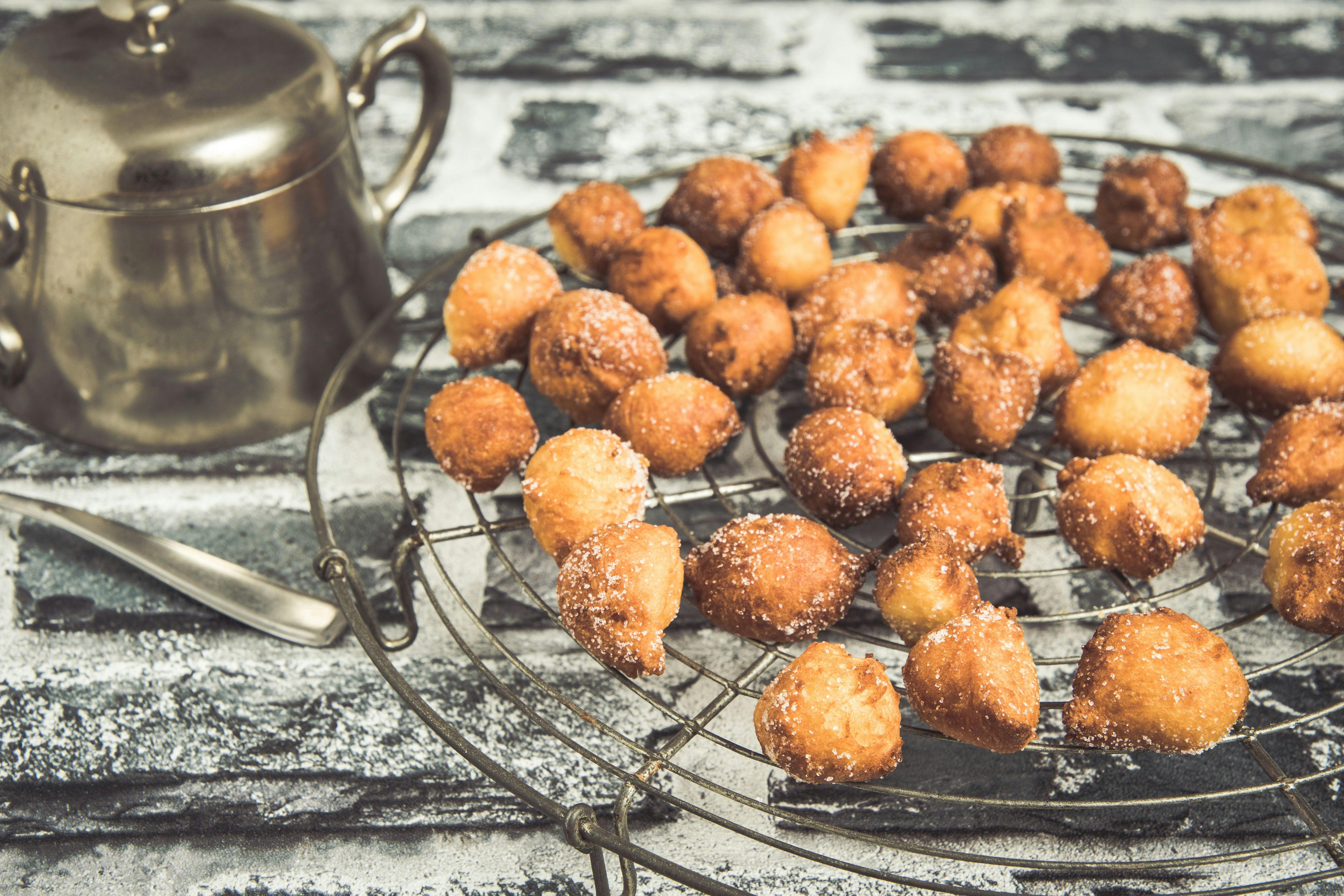 Kräppelchen wie auf dem Weihnachtsmarkt: Das echte Rezept aus der DDR! Kräppelchen wie auf dem Weihnachtsmarkt: Das echte Rezept aus der DDR!