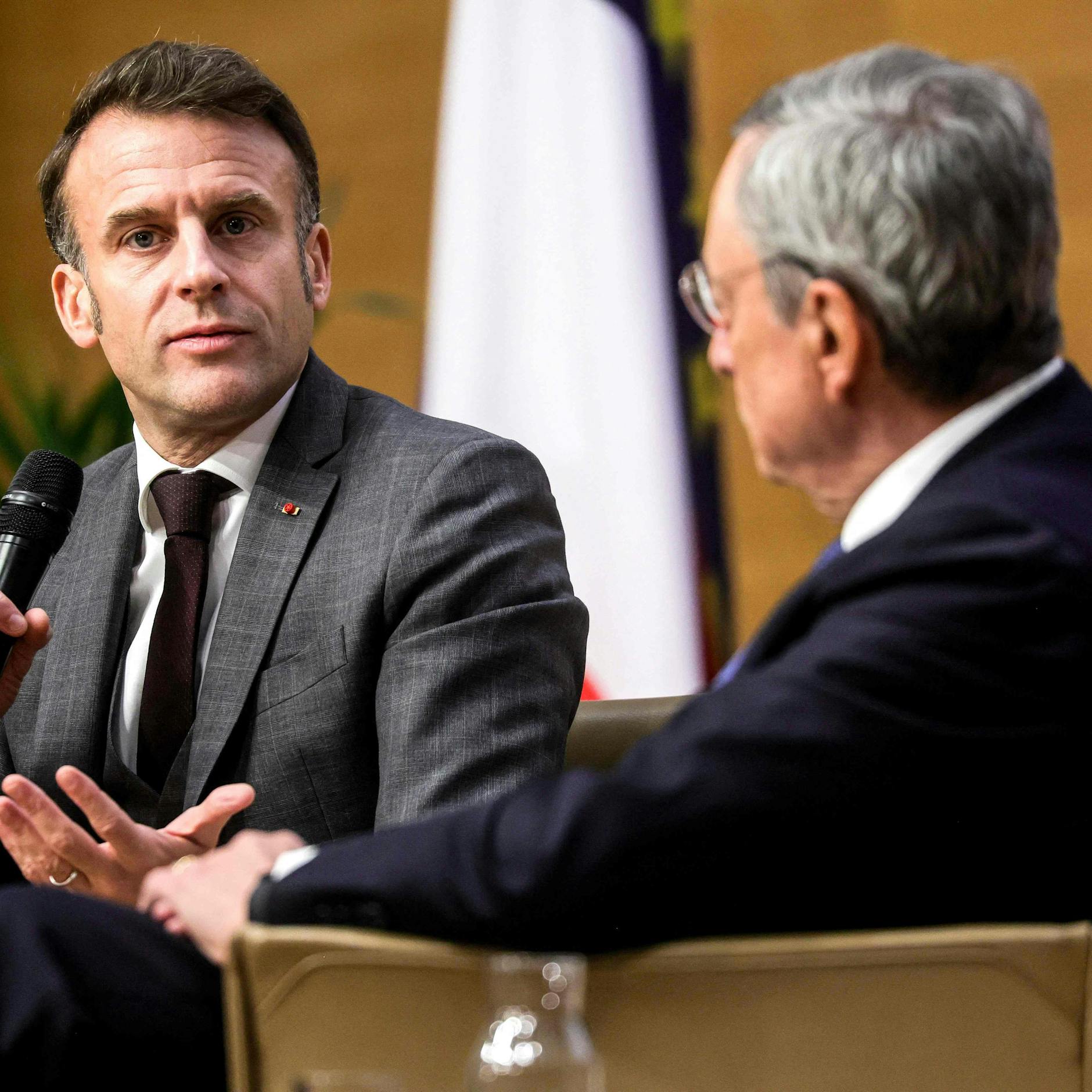 Image - Draghi und Macron: Europa droht „wirtschaftlicher Niedergang“ durch Trumps Zollkrieg