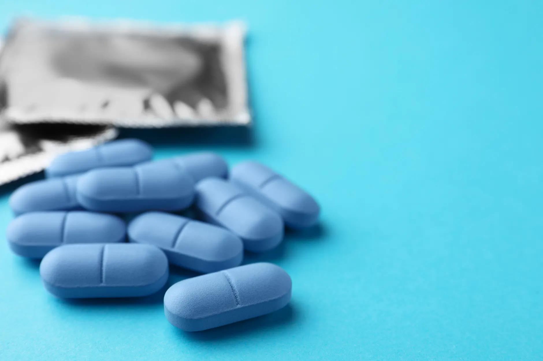 Im Netz können Kunden Viagra-Pillen von zwielichtigen Anbietern ohne Rezept kaufen.