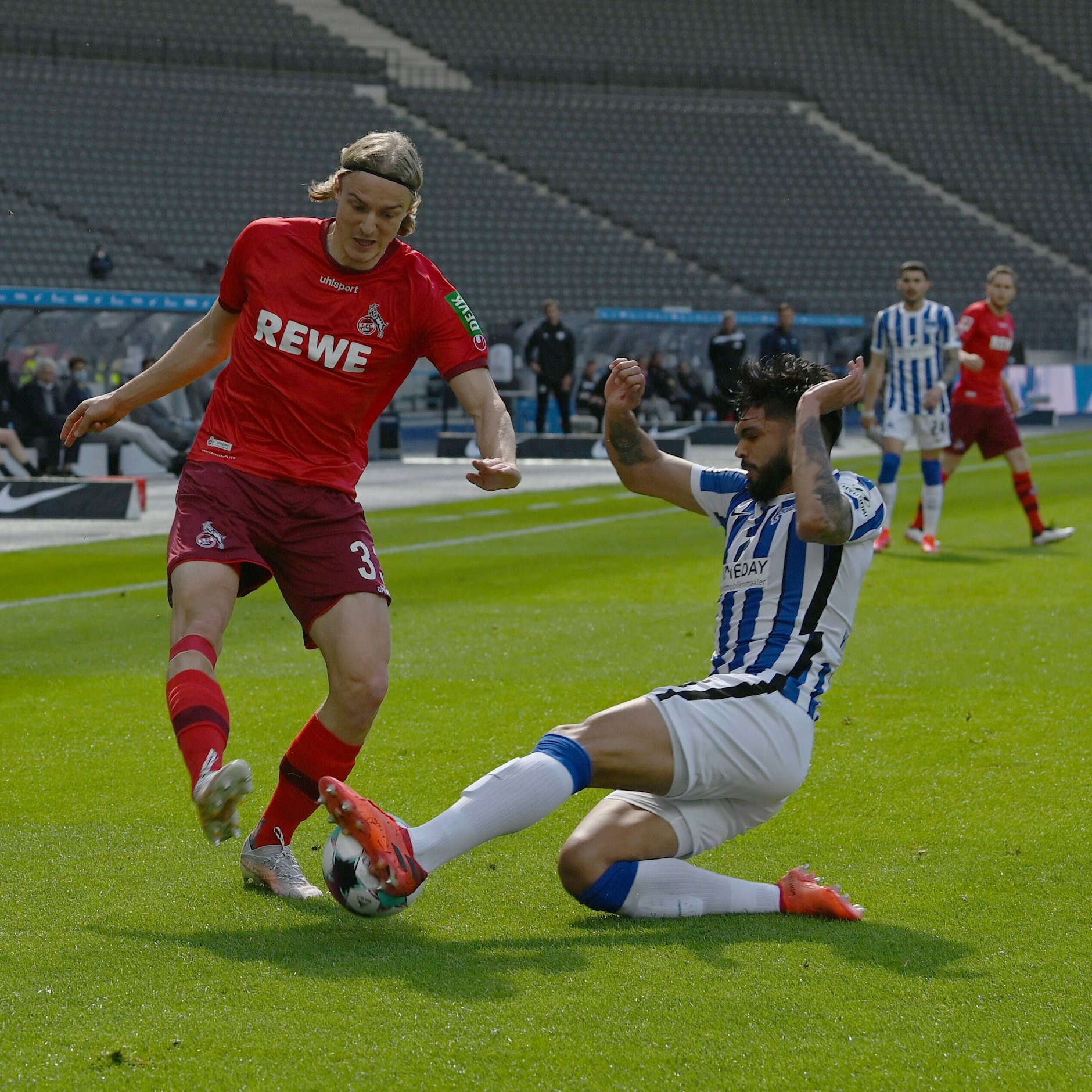 Omar Alderete (r.) spielte er in der Saison 2020/21 für Hertha BSC in der Bundesliga.