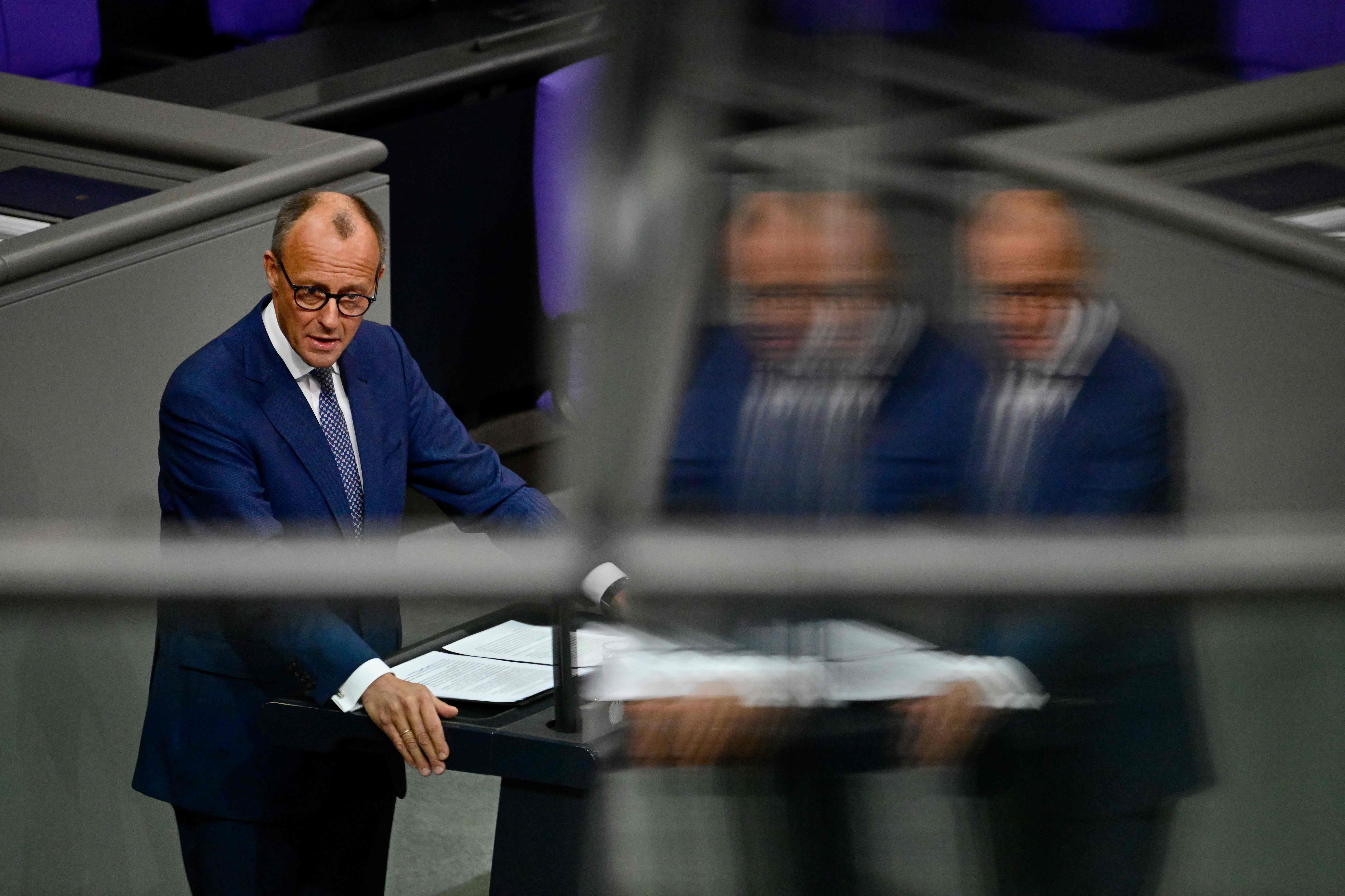 Image - „Skandalös“: CDU-Vorsitzender Friedrich Merz attackiert Kanzler Olaf Scholz wegen Unterstützung von Abtreibungsinitiative