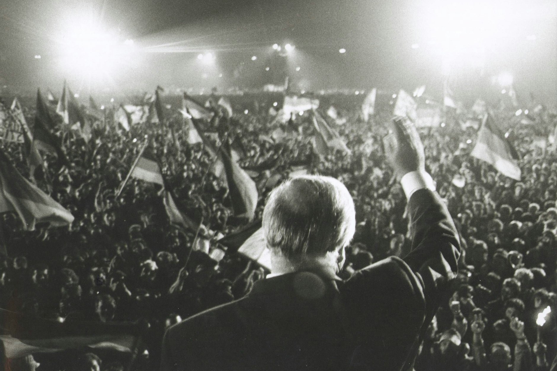 German Helmut Kohl (CDU) winked by joining the Reichstag in Berlin on October 3, 1990.