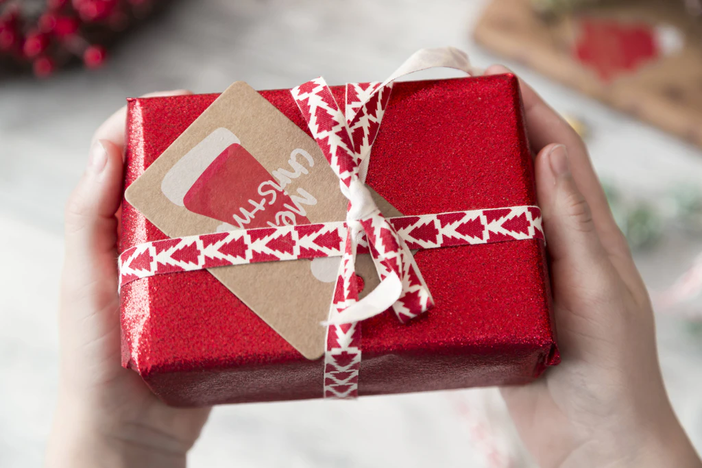 Weihnachten: Wunschbaum-Aktion für Kinder in Marzahn-Hellersdorf