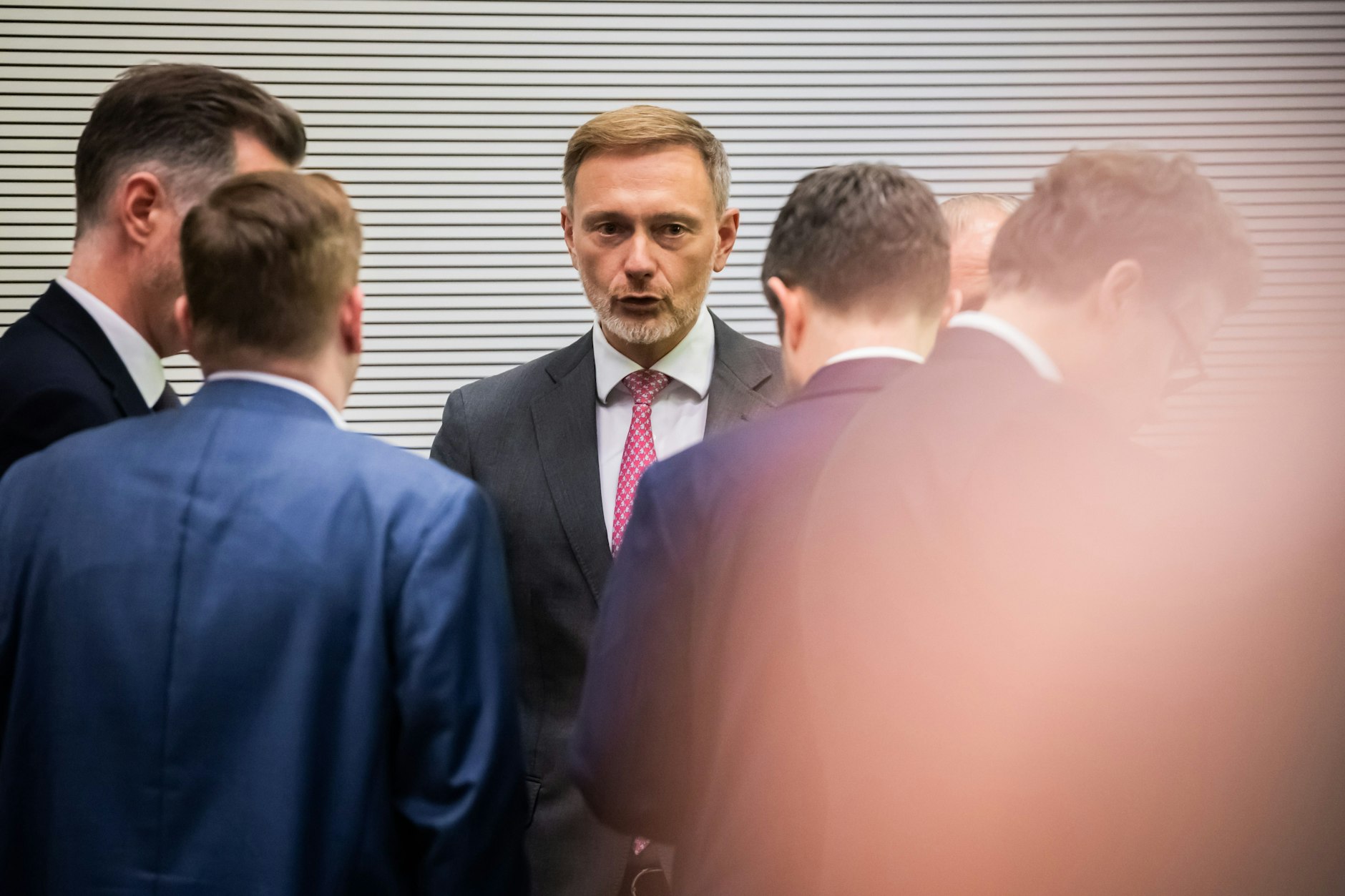 The party of FDP leaders Christian Lindner led a digital ministry, dessen Aufgabe auch der Bürokratieabbau sein solle.