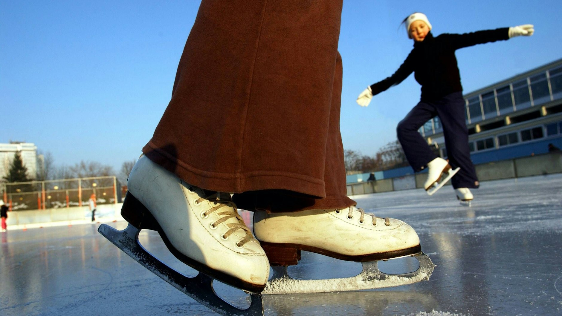 At the end of November it concerns the Horst-Dohm-Eisstadion in Wilmersdorf and the Start. 