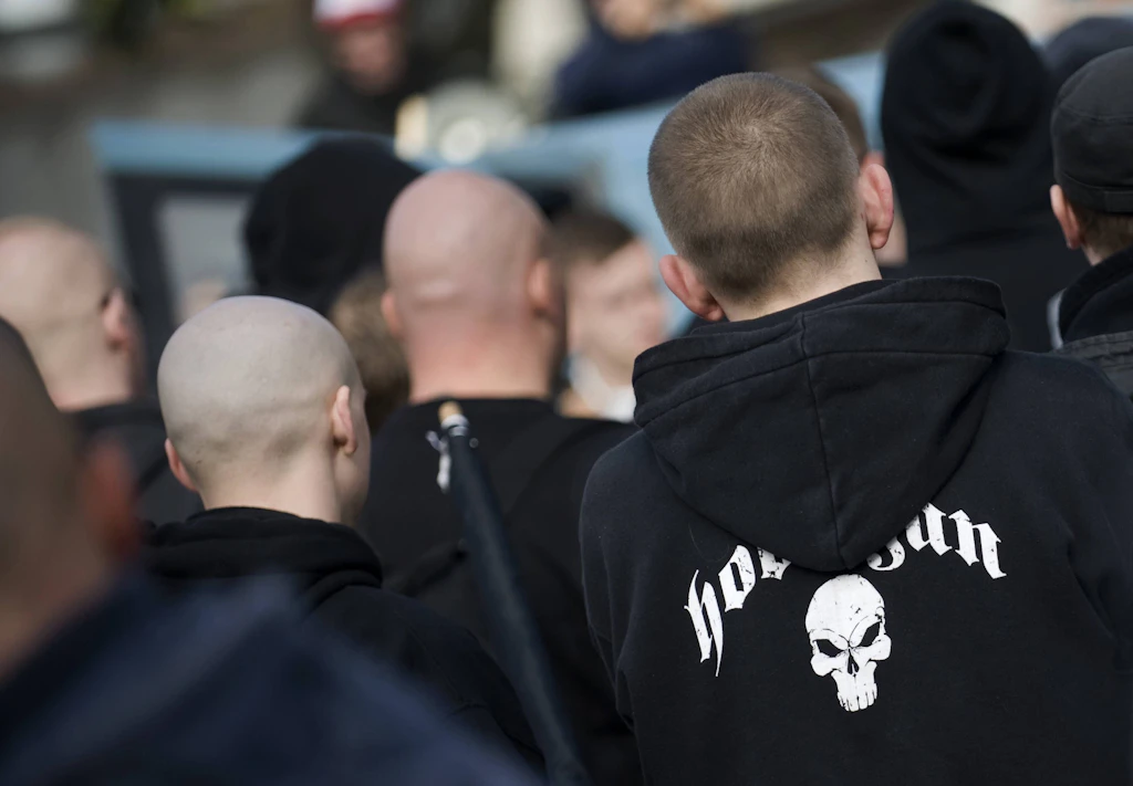 Neonazis in Berlin: Mehr Propaganda, mehr Präsenz, mehr Prügel