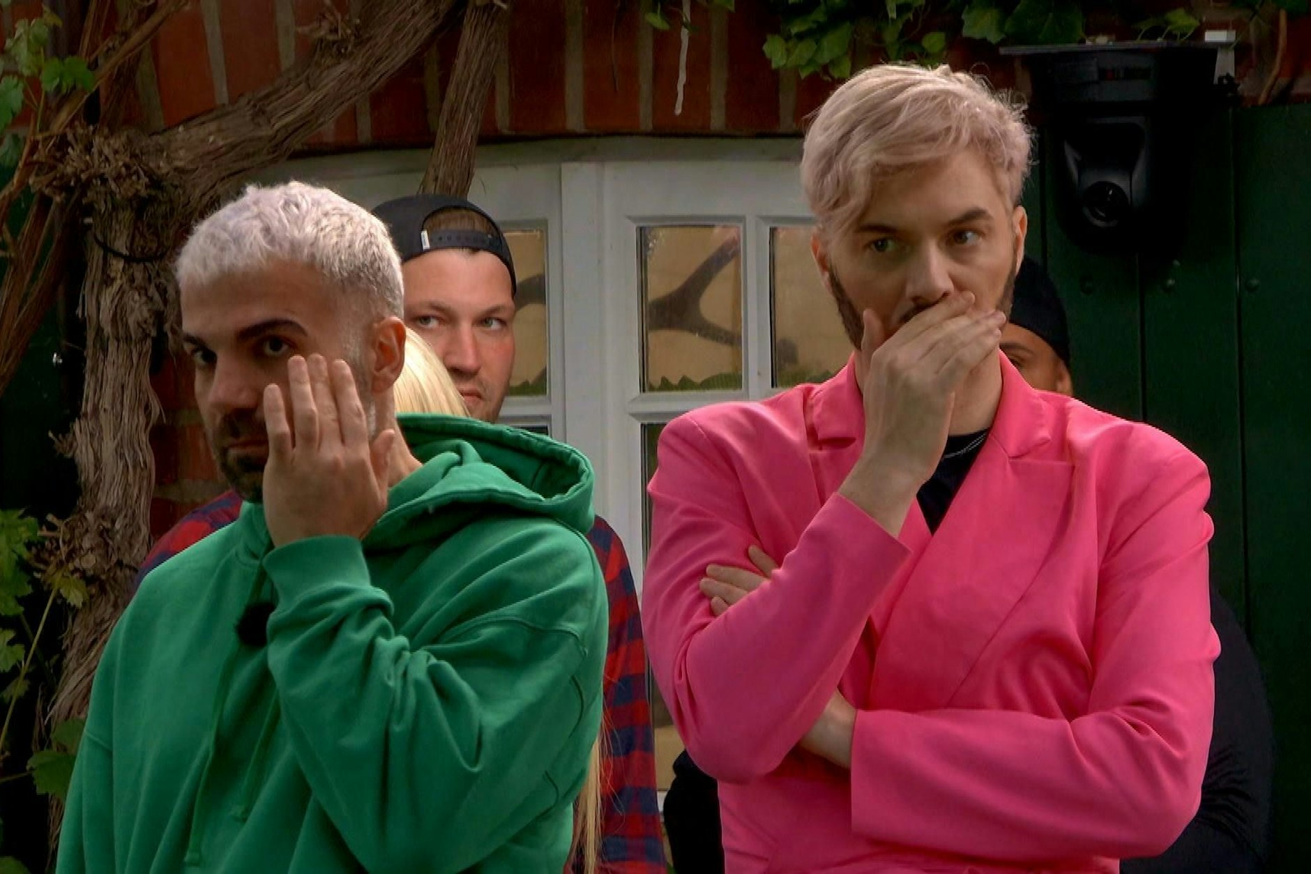 Sam Dylan hat noch ein paar Worte über seine „Sommerhaus“-Kollegen zu sagen.