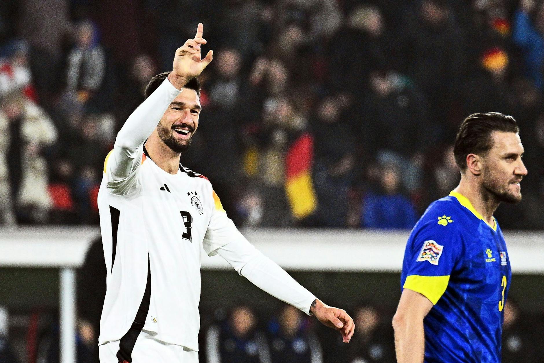 Der Heidenheimer Stürmer Tim Kleindienst jubelt über seinen Treffer zum 2:0 für Deutschland gegen Bosnien-Herzegowina.