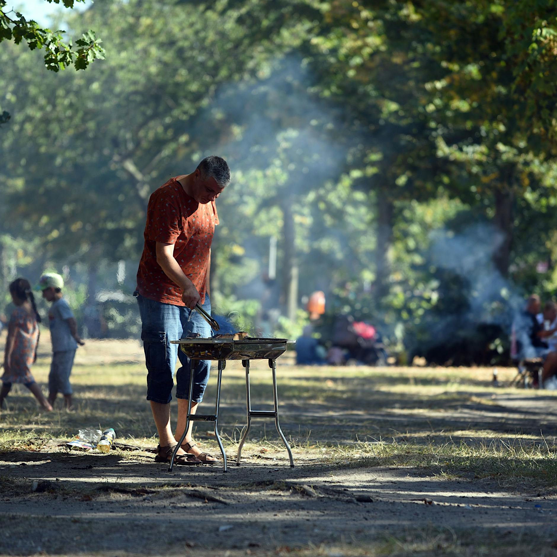 Verbotszone Görlitzer Park: Beschlagnahmt die Polizei am Grillplatz das Messer?