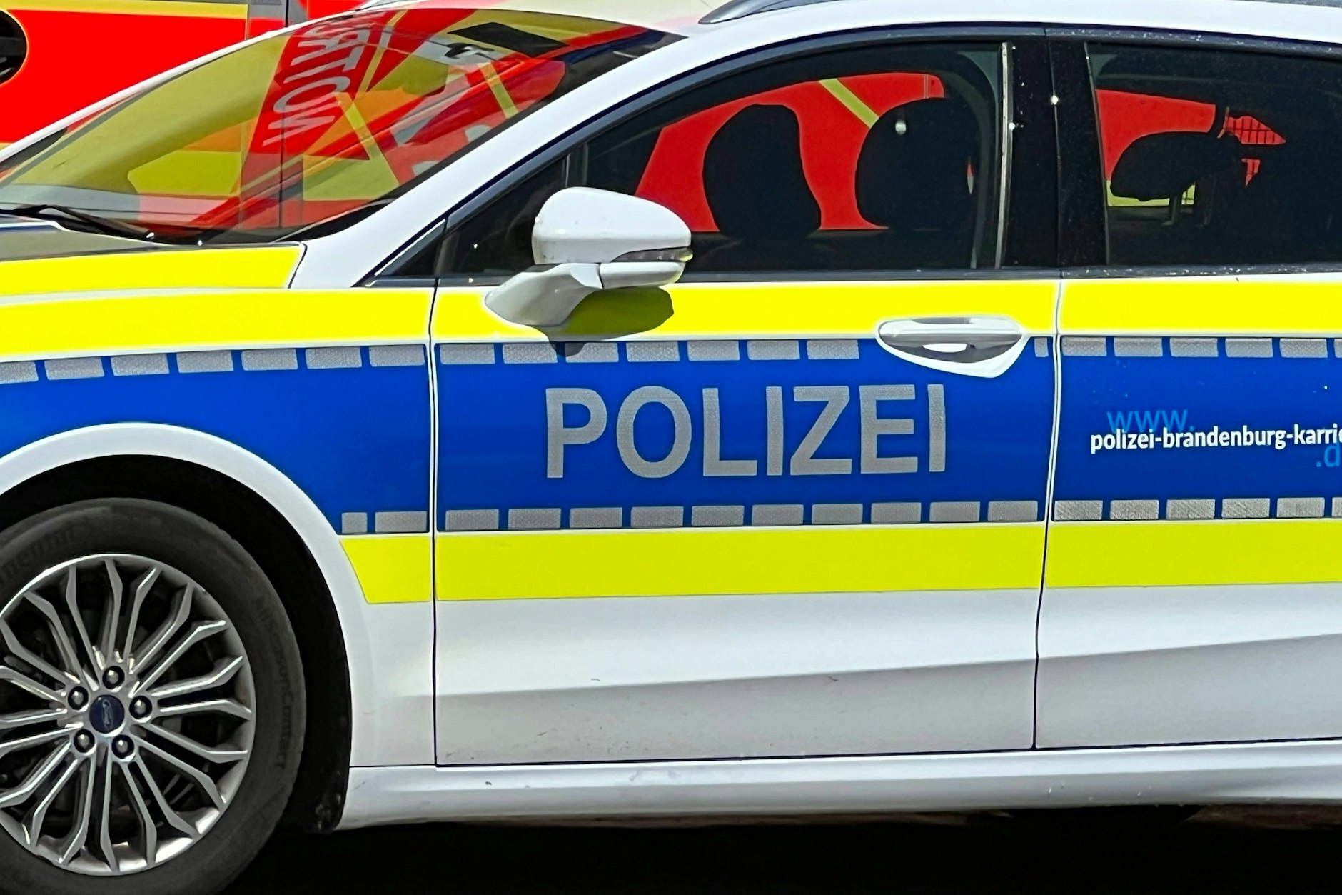 Der Mann und die Frau sollen beim Sex in einem Transporter gestorben sein.