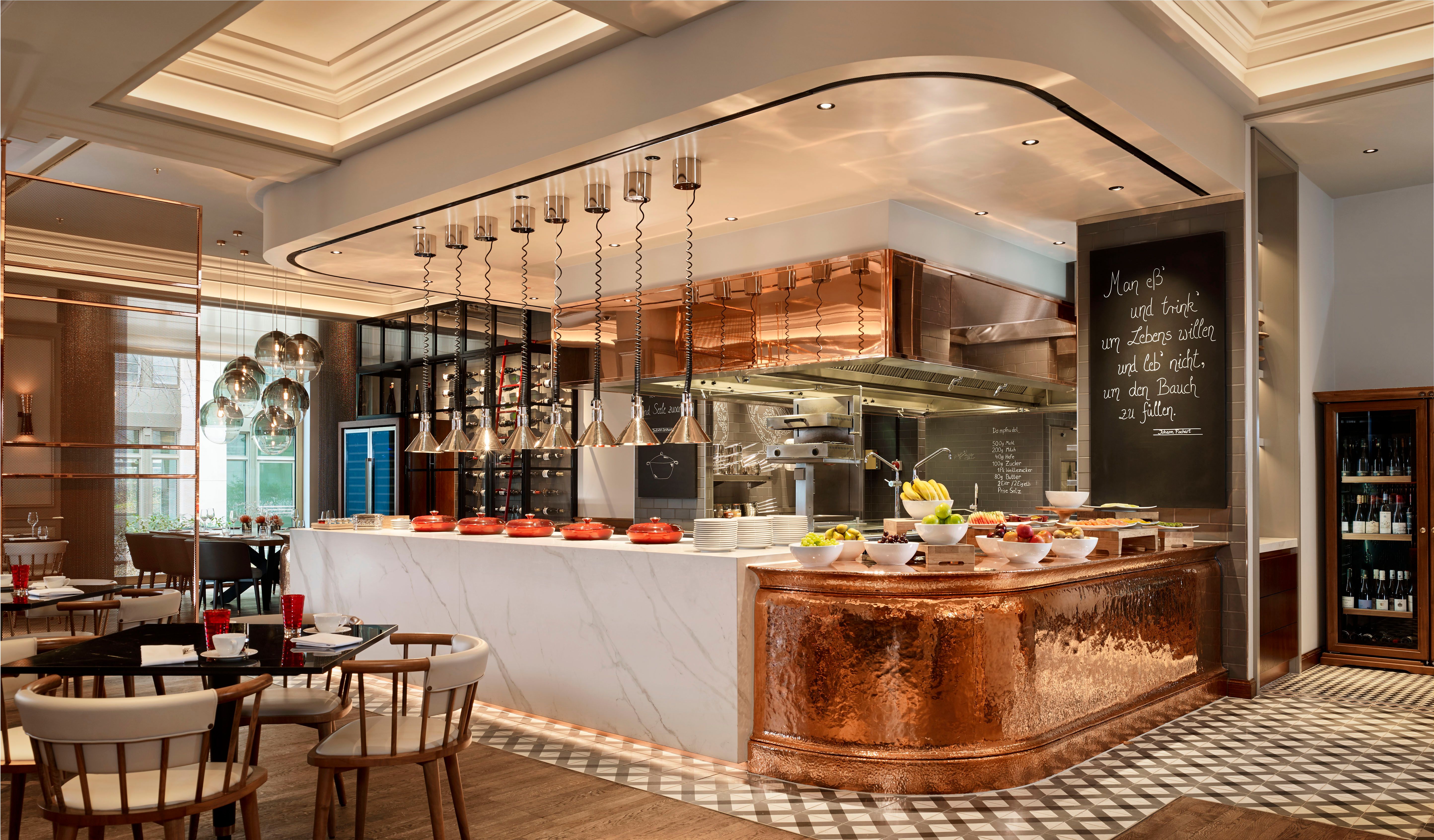 Image - Killt die Currywurst! Wie wir im Ritz-Carlton Berlin am Potsdamer Platz fast zu Veganern wurden