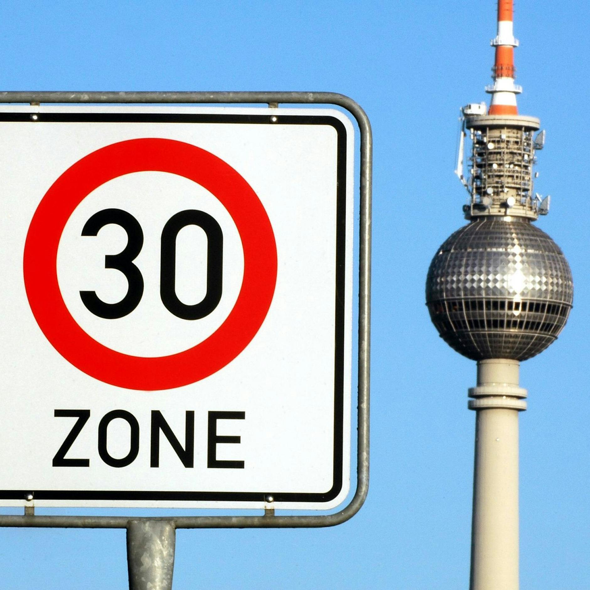 Irrer Plan: Petition fordert Tempo 30 auf ALLEN Berliner Straßen!