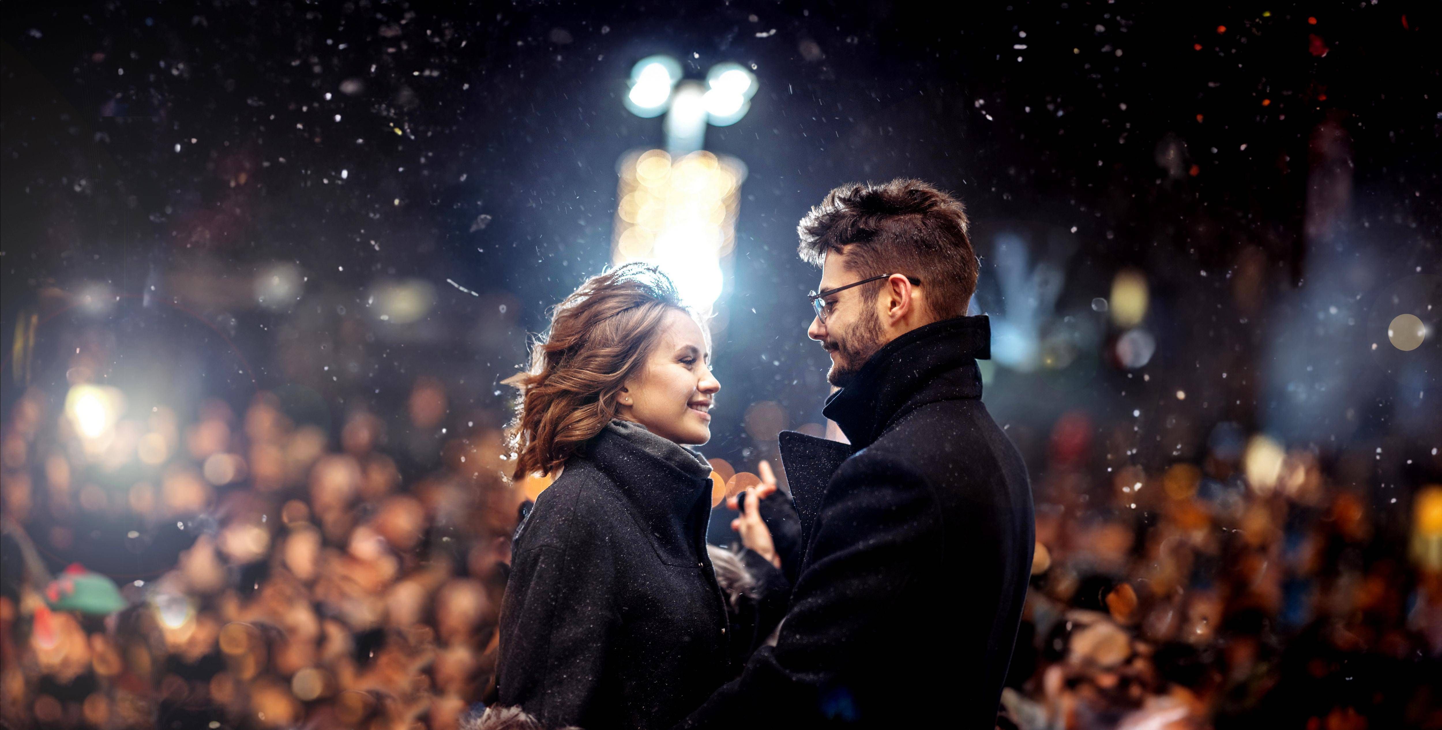 Laut Horoskop: Drei Sternzeichen beginnen im Dezember ein neues Liebeskapitel