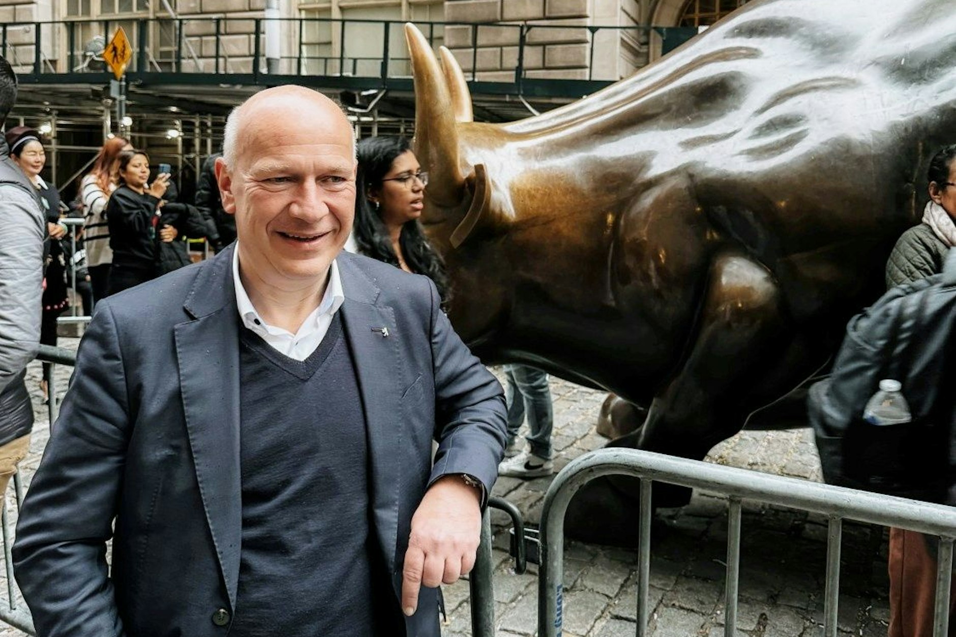 Kai Wegner vor einer Woche vor der New Yorker Börse