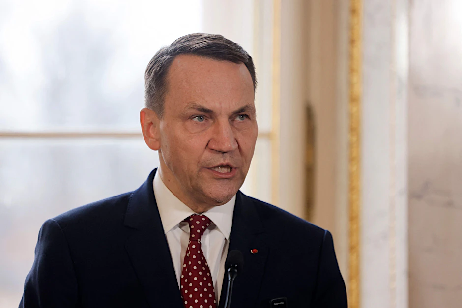 Polens Außenminister Radoslaw Sikorski sprach der Ukraine Unterstützung aus der EU zu.