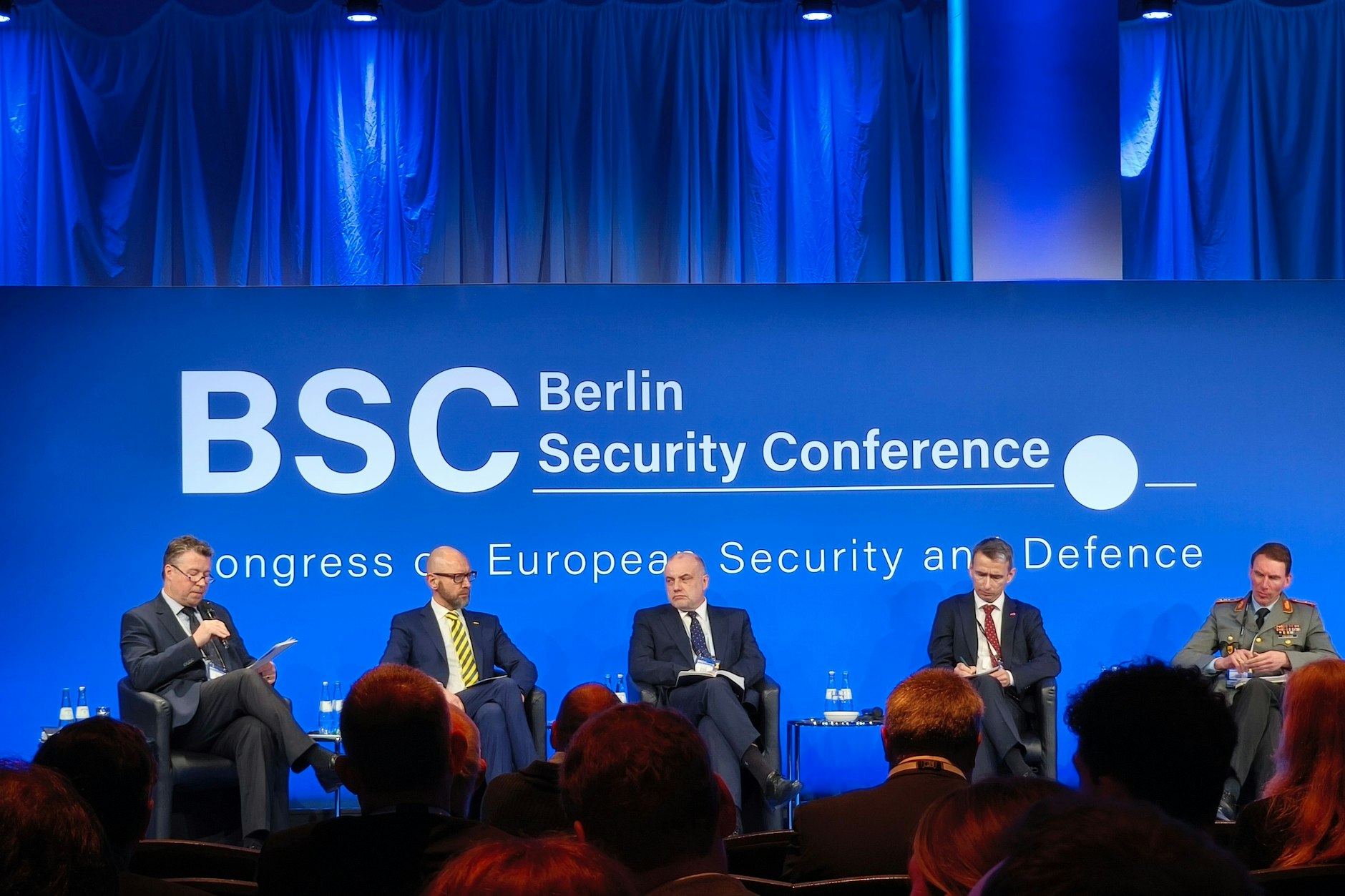 Podiumsdiskussion auf der Berlin Security Conference 2024